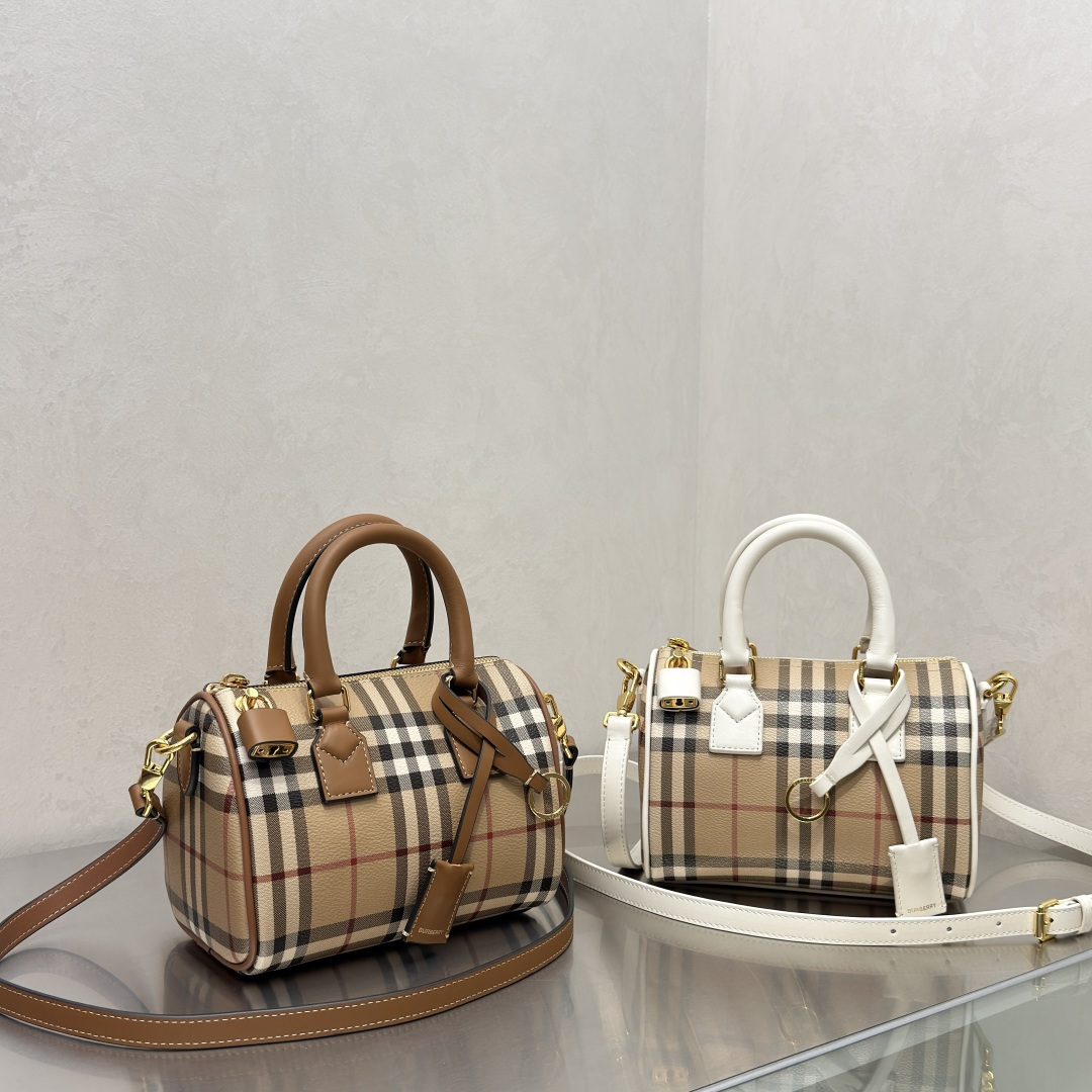 Mini vintage plaid Boston d
Exquisite, compact, retro and fashionable
There is a long shoulder strap that can be worn cross-body~
The little one is so cute photo 8