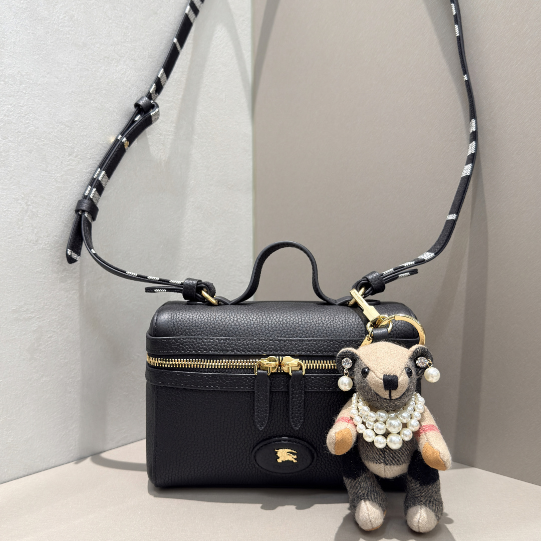 Burberry Retro plaid small square bag|