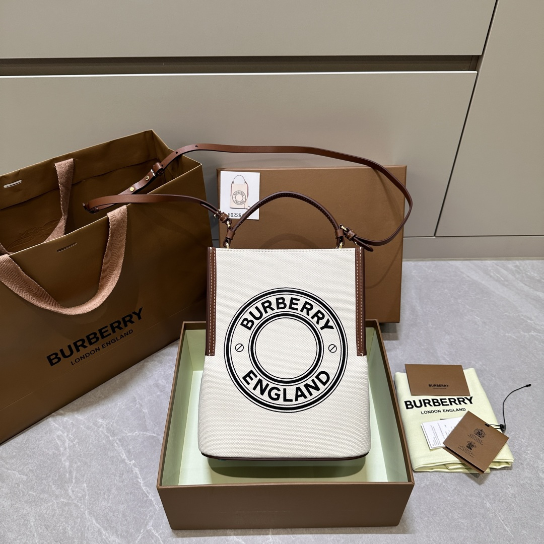 Burberry Comes with original box