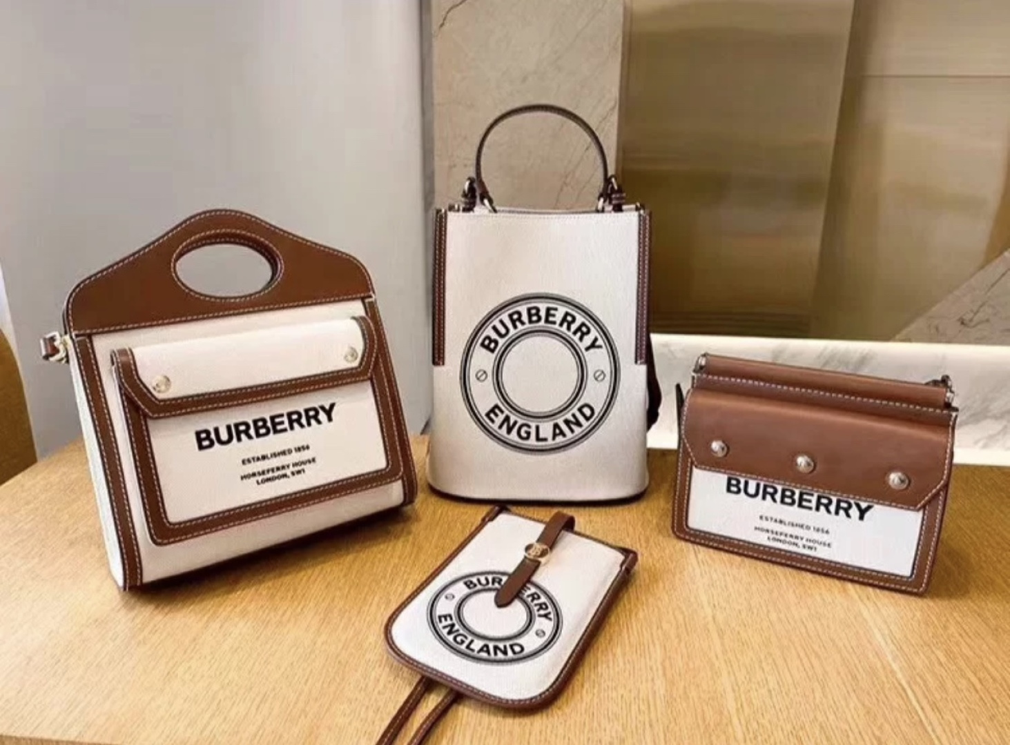 Burberry Peggy bucket bag has arrived