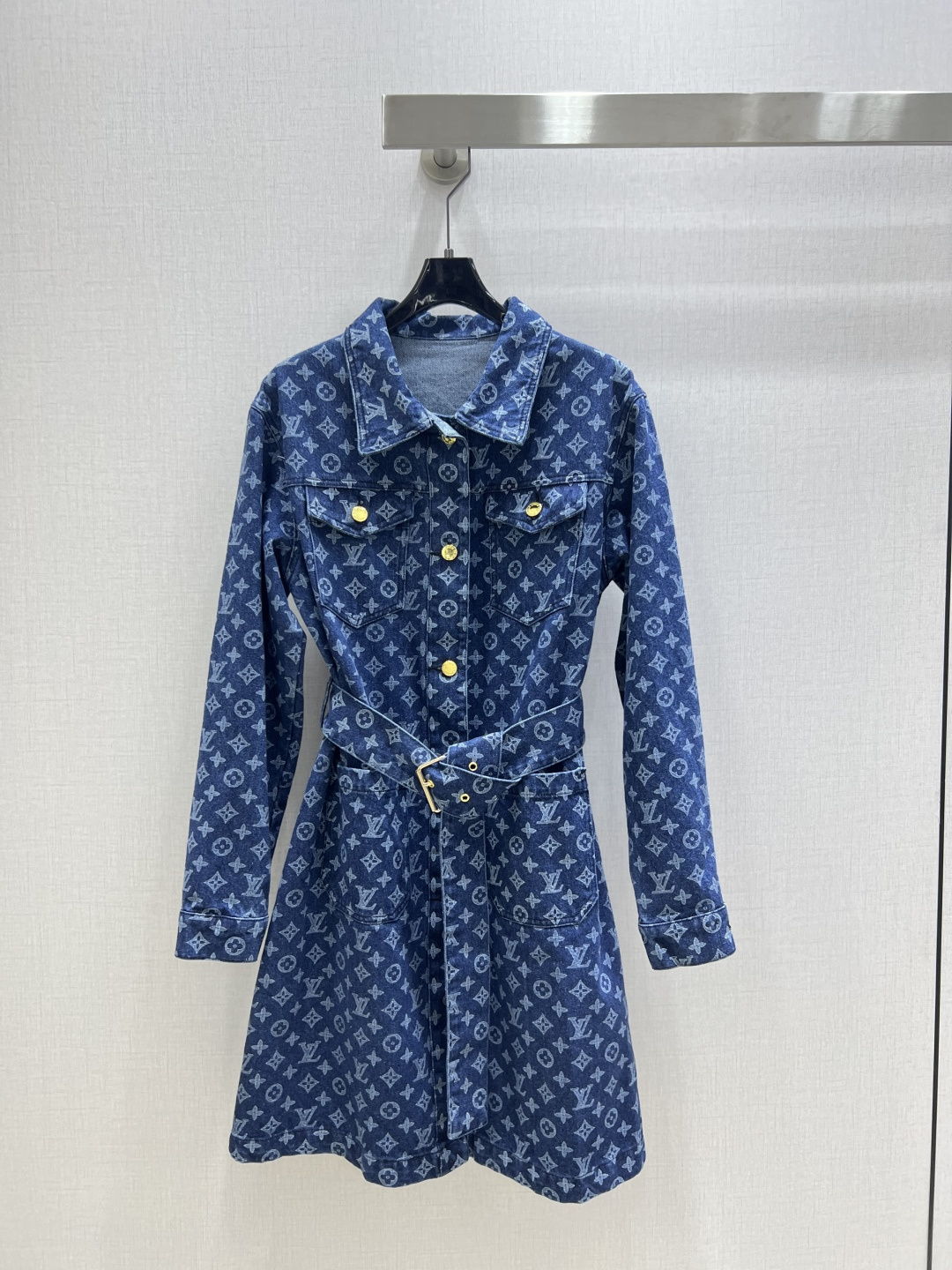 NO:496314,Highly recommended LV*2025 early autumn new style printed belt denim dress old-fashioned jacquard decoration matching belt fashionable and elegant one color SML code high-quality ABC,,louis vuitton, skirts,alexander wang19860909强烈推荐 LV*2025早秋新款 印花腰带牛仔连衣裙老花提花装饰 搭配腰带 时尚大方 一个色 SML码 高品质ABC,,louis vuitton,skirts,alexander wang,Women's clothing