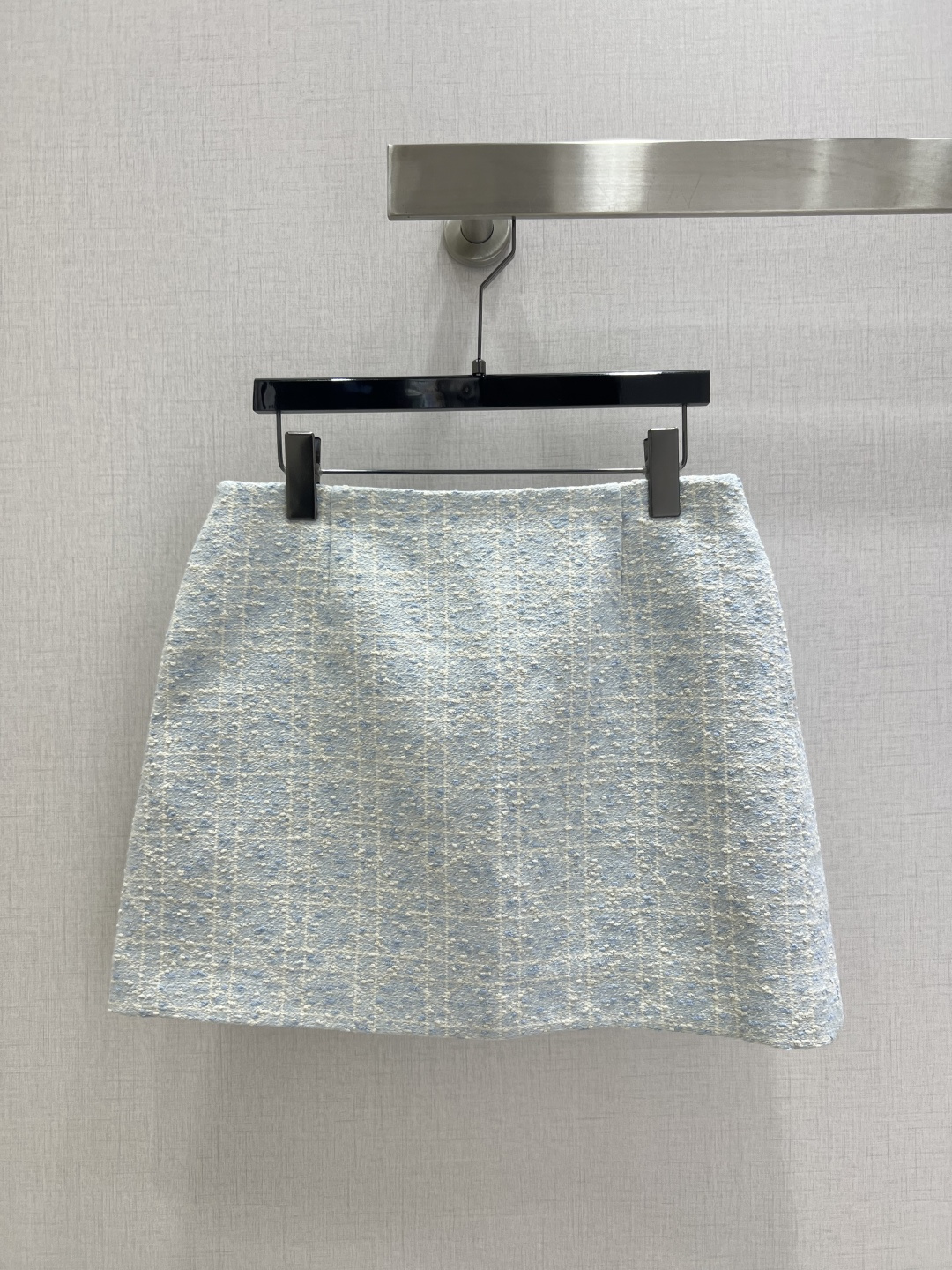 NO:494676,Highly recommended Dio* 2025 early autumn new product, classic plaid skirt with custom three-dimensional woven tweed fabric, three-dimensional and wide, age-reducing temperament, classic A-line style, huge and versatile, slim and tall, chaebol daughter, high-end baby pink-toned French elegant temperament, white and rich beauty must-have item!  One color SML code high quality ABC, dior, skirts, alexander wang19860909强烈推荐 Dio*2025早秋新品 戴妃藤格纹经典半裙 开发定制立体编织粗花呢面料立体挺阔 减龄气质经典A字版型巨百搭上身显瘦又高挑 财阀千金高级baby粉调法式优雅气质 白富美必入单品！一个色 SML码 高品质ABC,,dior,skirts,alexander wang,Women's clothing