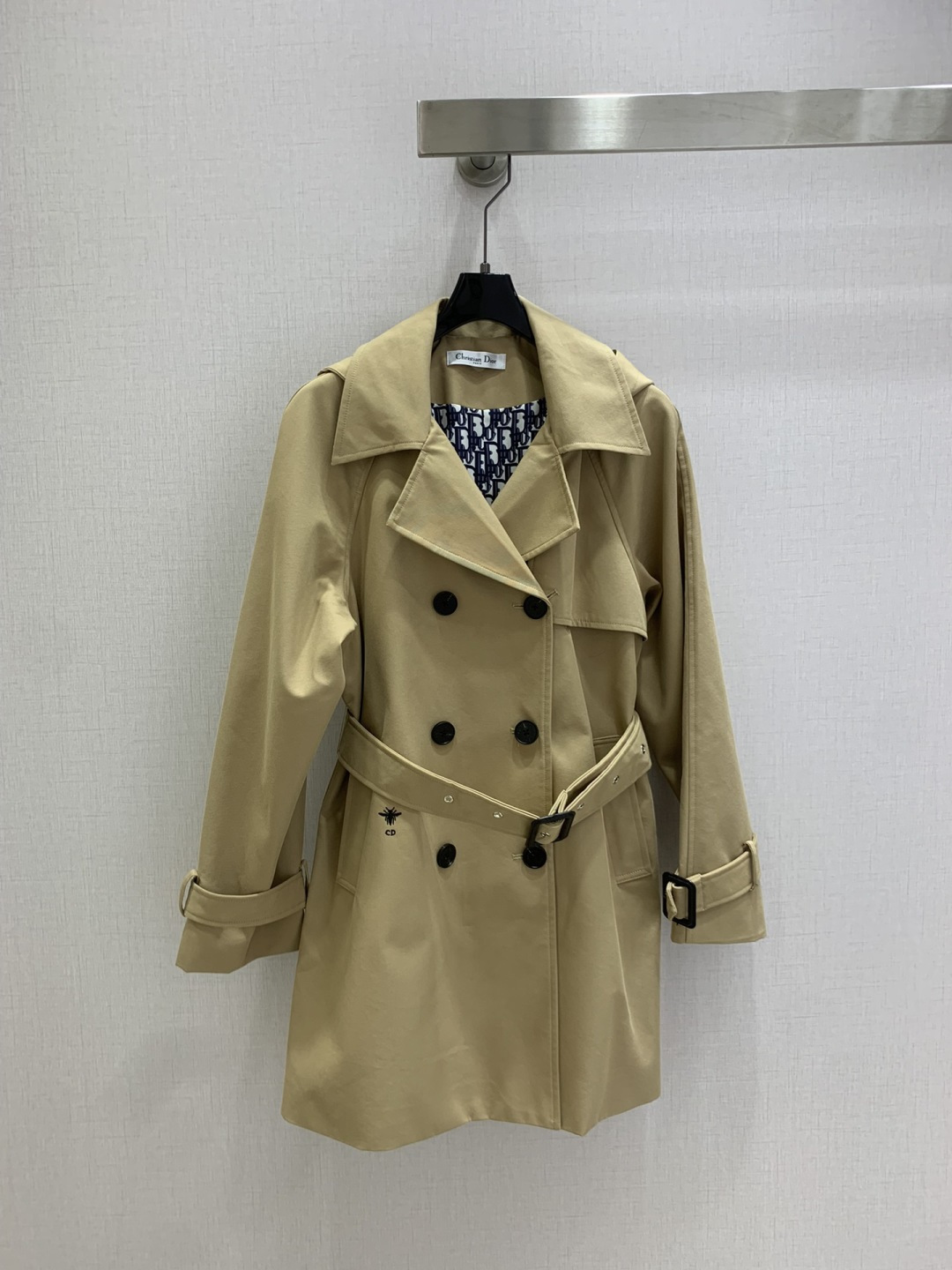 NO:494662,Highly recommended DIO*2025 early autumn new style, hooded belt windbreaker jacket, comfortable and versatile, trading company orders!  The original single channel product is easy to match and a rare one!  Limited quantity, fast, soft, delicate and stylish, hat cannot be detached, two colors, SML code, high quality ABC,,dior,jackets & coats,hats,alexander wang19860909强烈推荐 DIO*2025早秋新款 连帽腰带风衣外套 舒适百搭 贸易公司订单货！原单渠道货 好搭配 不可多得的一款！数量有限要快 柔软细腻超有型 帽子不可拆 两个色 SML码 高品质ABC,,dior,jackets & coats,hats,alexander wang,Women's clothing