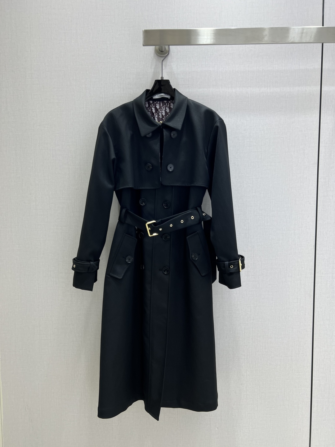 NO:507675,Highly recommended DIO*2025 early autumn new style, long windbreaker jacket, double-breasted design, lid printing, matching belt, fashionable and elegant, two colors, SML code, high-quality ABC,,dior, jackets & coats,alexander wang19860909强烈推荐 DIO*2025早秋新款 长款风衣外套 双排扣设计 里布印花 搭配腰带 时尚大方 两个色 SML码 高品质ABC,,dior,jackets & coats,alexander wang,Women's clothing