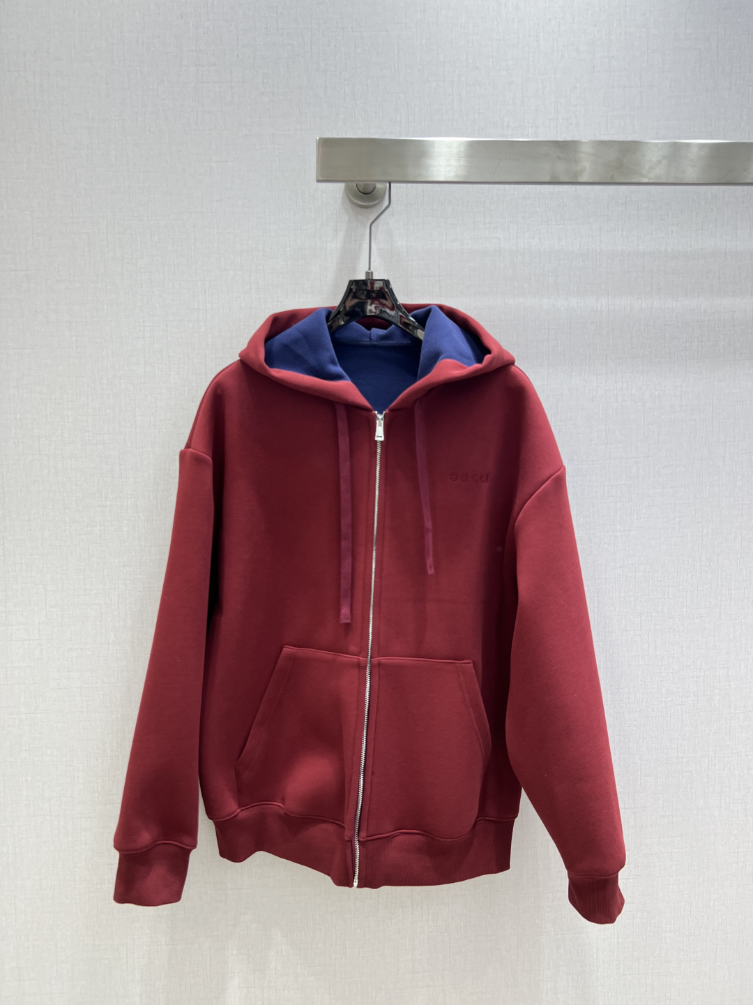 NO:654718,Highly recommended GUC*2025 new autumn and winter hooded zipper sweatshirt jacket, versatile and easy to wear, simple, high-end, durable, practical and wearable, customized fabrics, comfortable and skin-friendly, fashionable, casual and versatile, one color, SMLXL code, high quality ABC,,gucci,hoodie,sweatshirts,jackets & coats,hats,alexander wang19860909强烈推荐 GUC*2025秋冬新款 连帽拉链卫衣外套 百搭不挑人 简约高级耐看实穿 定制面料 舒适亲肤 时尚休闲百搭不挑 一个色 SMLXL码 高品质ABC,,gucci,hoodie,sweatshirts,jackets & coats,hats,alexander wang,Women's clothing