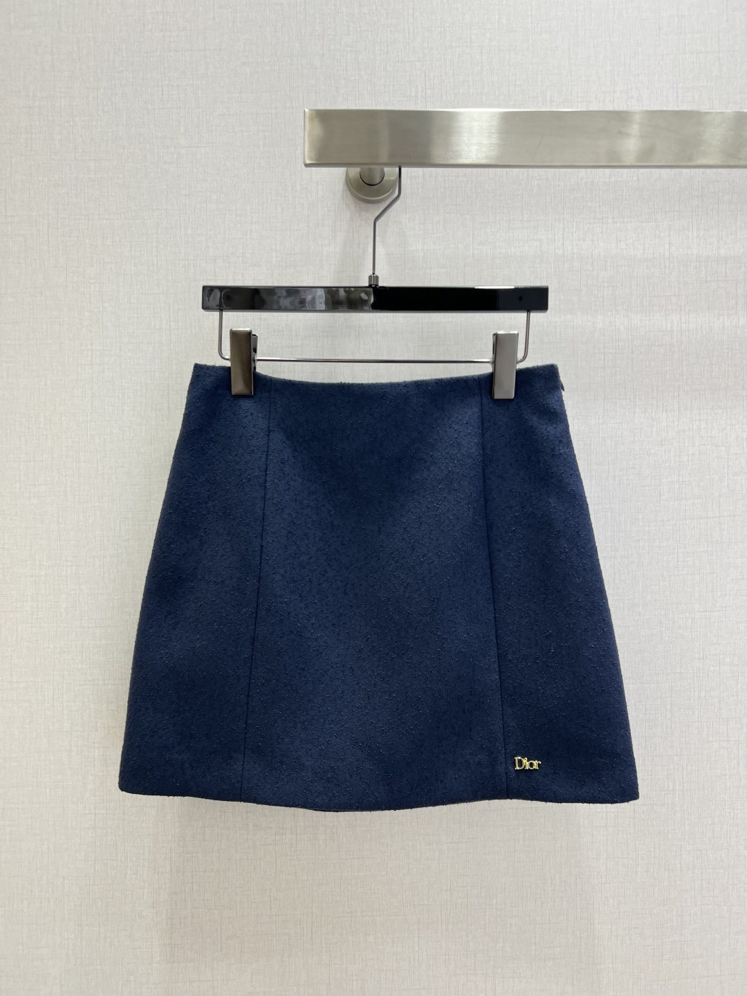 NO:713411,Highly recommended 26 early spring new woolen zipper skirt, high-end atmosphere, full of high-end sense of wear, innovative fabrics, light and soft, the actual product is very good!  The upper body is fashionable and versatile, and looks good even when you take off the jacket and wear it underneath!  High quality workmanship depends on the details. One color SMLXL code. High quality ABC, skirts, jackets & coats,19860909强烈推荐 26早春新款 毛呢拉链半裙 高级大气 满满的穿搭高级感 创新面料 轻盈柔软 实物非常赞！上身洋气百搭,穿搭好看 脱掉外套里搭也是美美的！高品质做工看细节 一个色 SMLXL码 高品质ABC,,skirts,jackets & coats,,Women's clothing