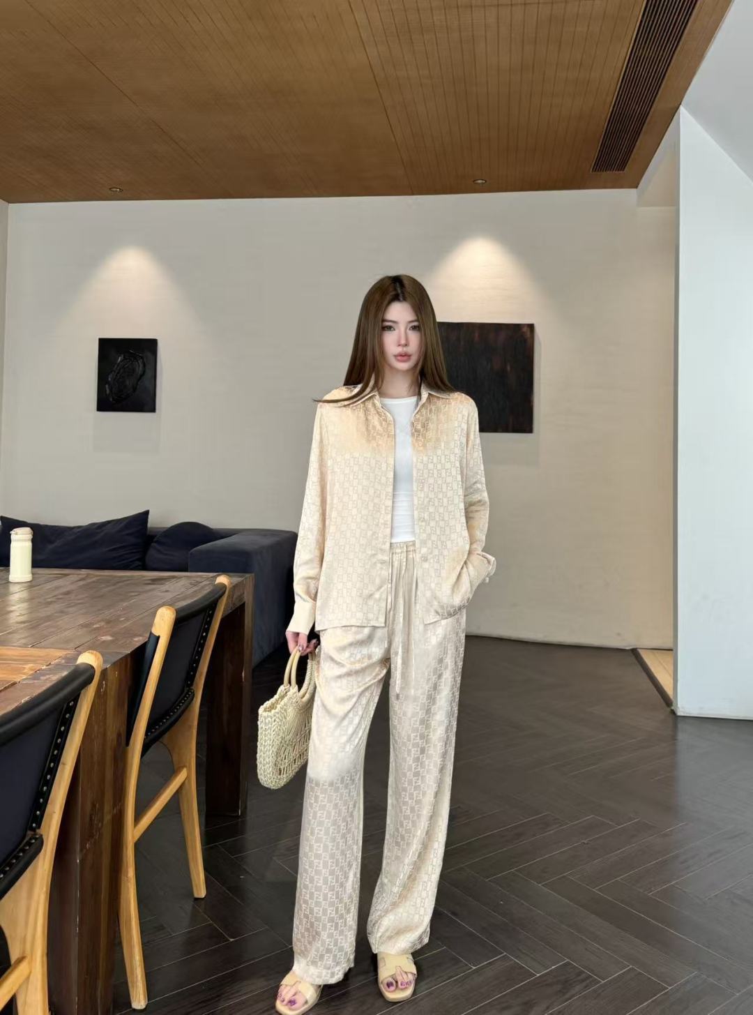 NO:722068,Model upper body picture sold separately, Fendi-clothing, fendi,19860909模特上身图 分开出售,芬迪-服装,fendi,,Women's clothing