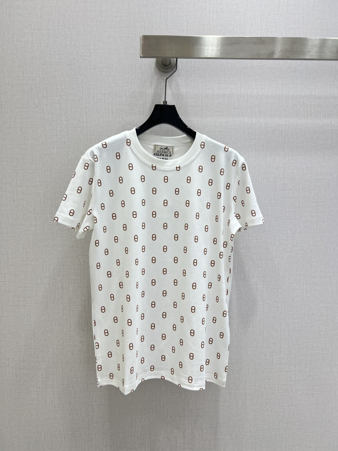 NO:794807,Highly recommended 26 early spring new full-print short-sleeved T-shirt; made of cotton fabric with soft and delicate texture; custom-made washed wheat accessories. The fit is comfortable and good-looking!  Two colors SML code high quality ABC,,T-shirt,tees,t-shirt,19860909强烈推荐 26早春新款 满印花短袖T恤；采用棉面料质感柔软细腻；定制洗水麦辅料齐.版型合身上身效果舒适好看！两个色 SML码 高品质ABC,,T-shirt,tees，t-shirt,,Women's clothing