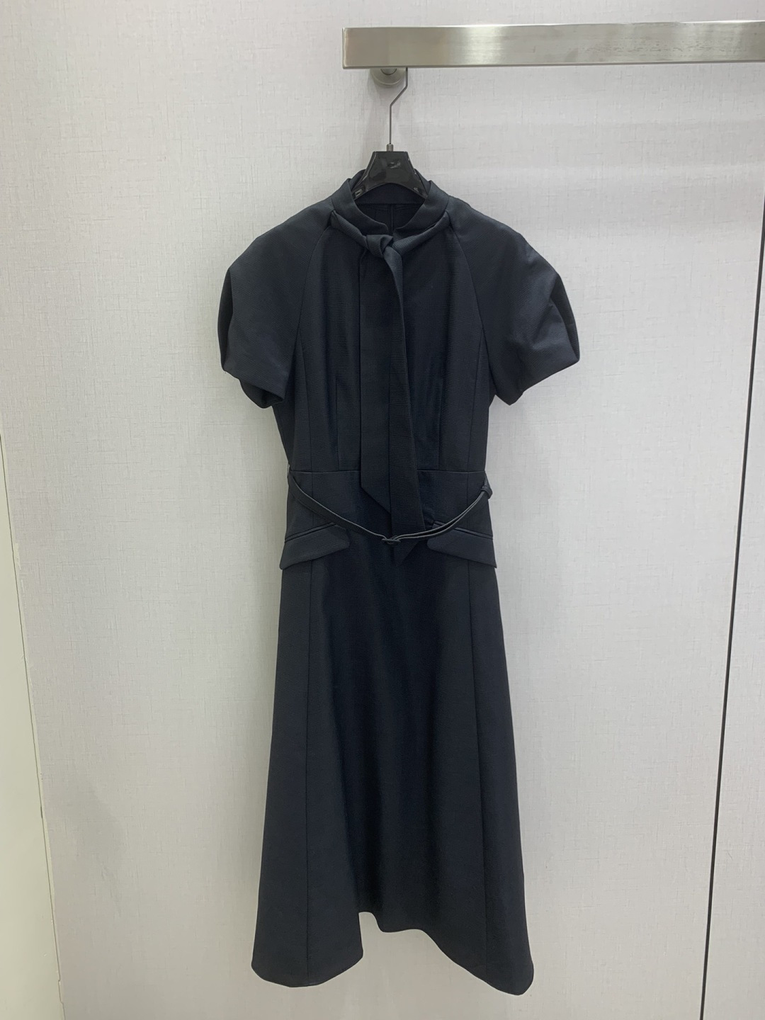 NO:794736,Highly recommended for the early spring of 26, the new lace-up short-sleeved belted dress is produced in the series. It is extremely fashionable and is exclusive to advanced customization. The unique version is casual and free!  Not only is the color beautiful, the texture is also great!  Retro and fashionable, one color, SMLXL code, high quality ABC, skirts, T-shirts,19860909强烈推荐 26早春新款 系带短袖腰带连衣裙 系列出品 时髦度爆棚 高级定制专属 绝绝子的版型 随性洒脱！不旦颜色美,质感也敲好！复古又时尚 一个色 SMLXL码 高品质ABC,,skirts,T-shirt,,Women's clothing