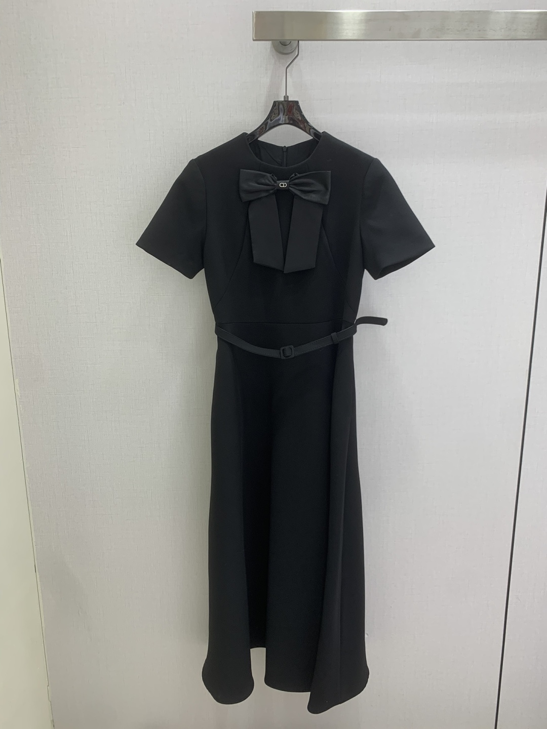 NO:797390,Highly recommended 26 early spring new style bow belt short-sleeved dress. The texture is very nice, fashionable and high-end. The color is super positive. The upper body looks white and slim. A classic series with its own beauty. The upper body is full of aura when walking. The length is just right. One color SMLXL code. High quality ABC, skirts, T-shirt,19860909强烈推荐 26早春新款 蝴蝶结腰带短袖连衣裙 质感很奈斯 时髦又高级 颜色超级正 上身显白又显瘦 自带美感的经典系列 走路都带风上身气场全开 长度恰到好处 一个色 SMLXL码 高品质ABC,,skirts,T-shirt,,Women's clothing