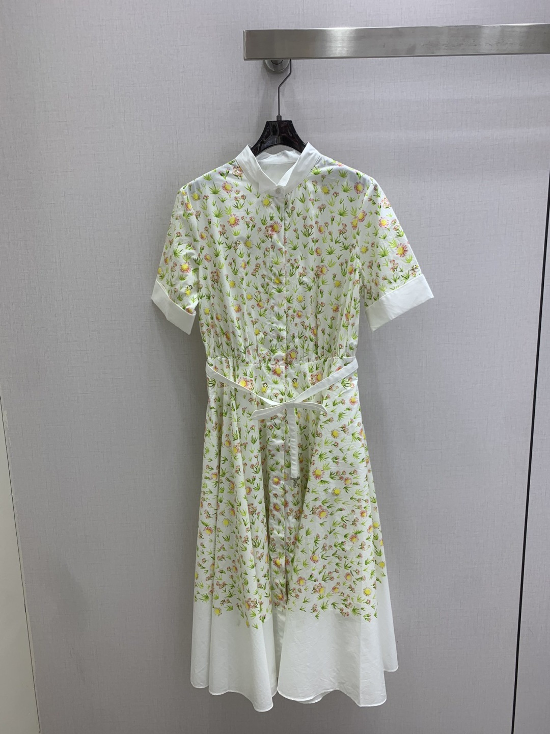 NO:797309,Highly recommended 26 early spring new style printed splicing belt short-sleeved dress, patterned printed fabric, matching belt, one color SML code, high quality ABC, skirts, T-shirt,19860909强烈推荐 26早春新款 印花拼接腰带短袖连衣裙 图案印花面料 搭配腰带 一个色 SML码 高品质ABC,,skirts,T-shirt,,Women's clothing