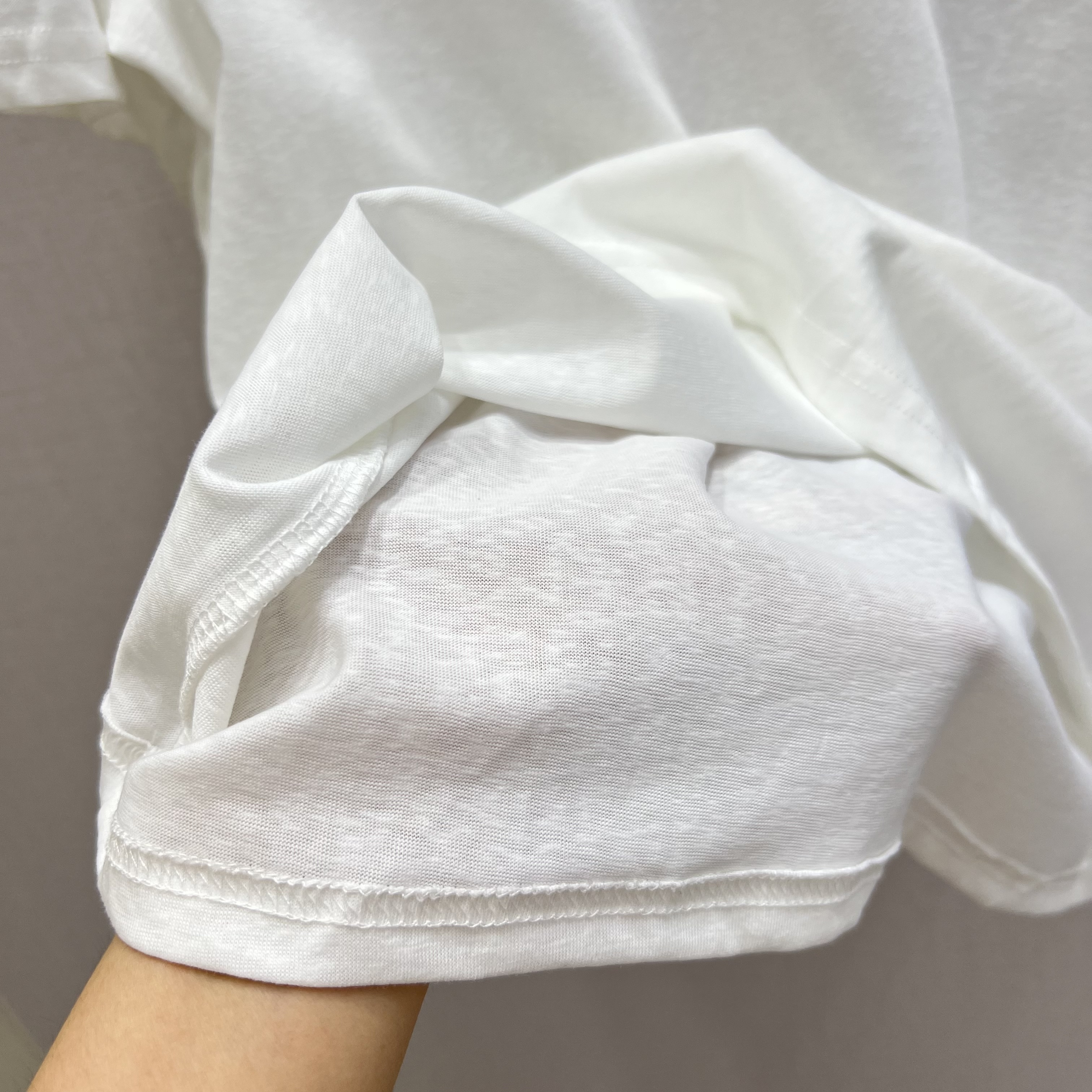 미우미우 패치워크 레이스 크로스 스트랩 V넥 반팔 탑 상세 이미지 16