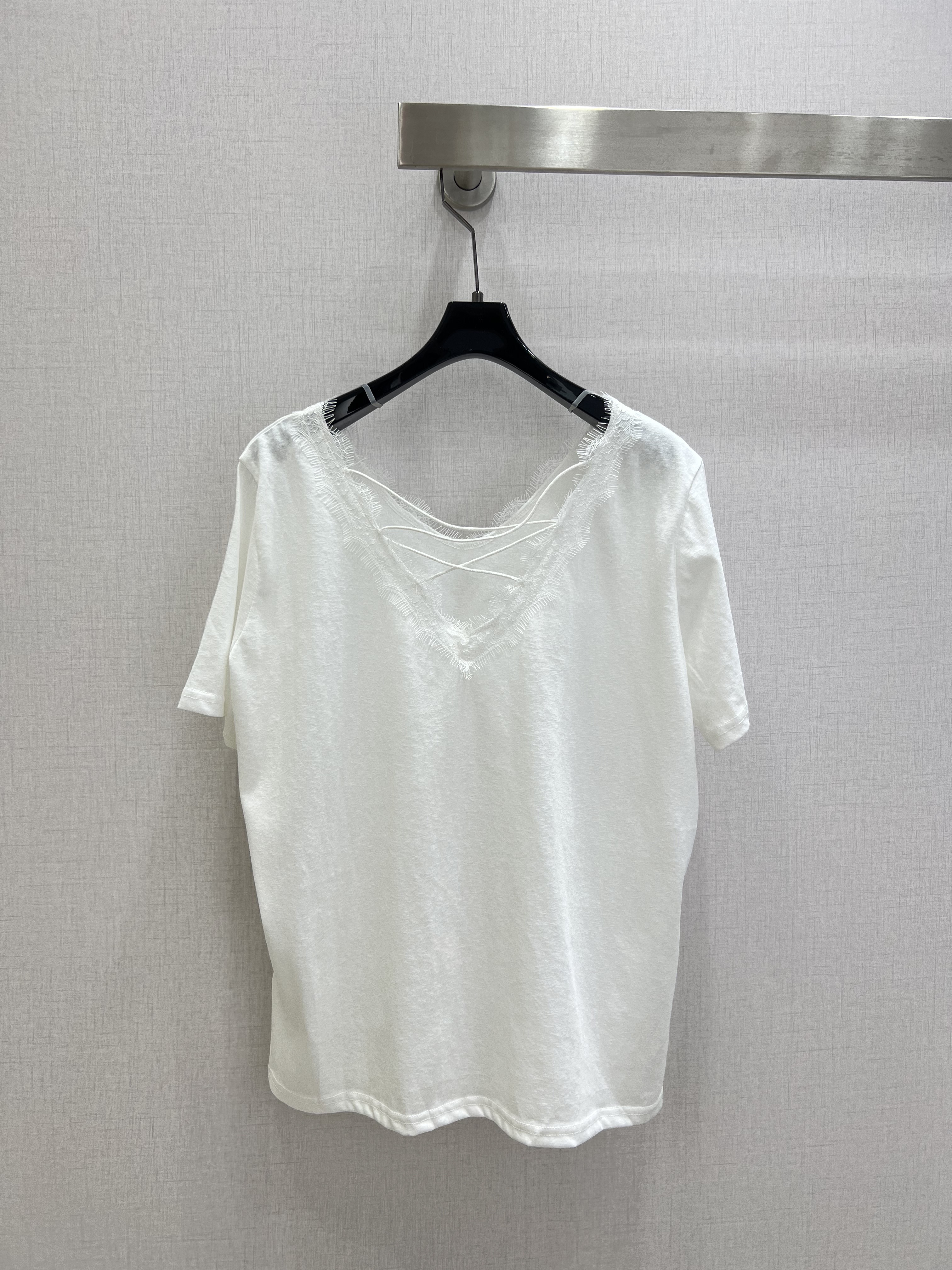 미우미우 패치워크 레이스 크로스 스트랩 V넥 반팔 탑 상세 이미지 18