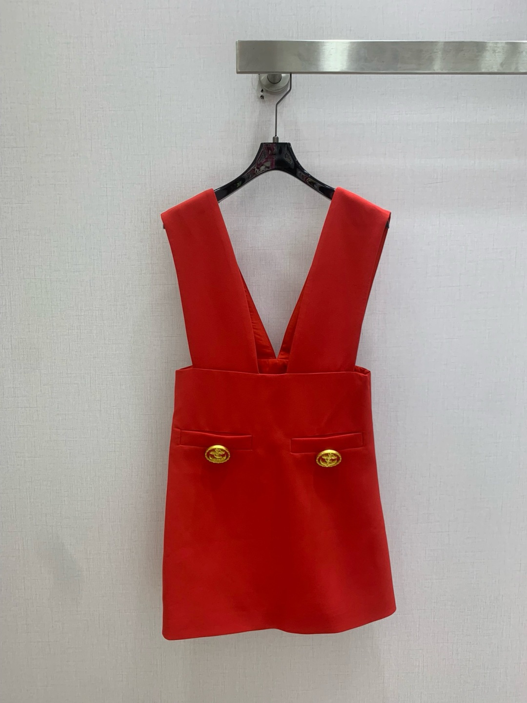 NO:802335,Highly recommended 26 spring and summer new model, anchor hardware suspender skirt, custom molded anchor buckle decoration, handsome and fashionable upper body, suitable for daily commuting, one color, SMLXL code, high quality ABC,,skirts,19860909强烈推荐 26春夏新款 船锚五金背带裙 开模定制船锚扣饰 上身帅气又时髦 日常通勤都可以 一个色 SMLXL码 高品质ABC,,skirts,,Women's clothing