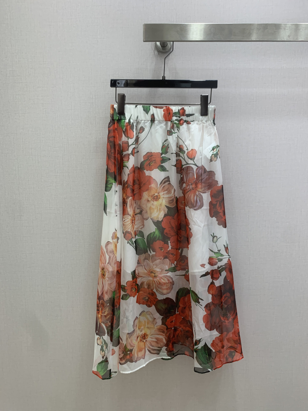 NO:808198,Highly recommended 26 spring and summer new style, silk printed long skirt, pattern printed silk fabric, fashionable and elegant, two colors, SMLXL code, high quality ABC,,skirts,real silk,19860909强烈推荐 26春夏新款 真丝印花长半裙 图案印花真丝面料 时尚大方 两个色 SMLXL码 高品质ABC,,skirts,real silk,,Women's clothing