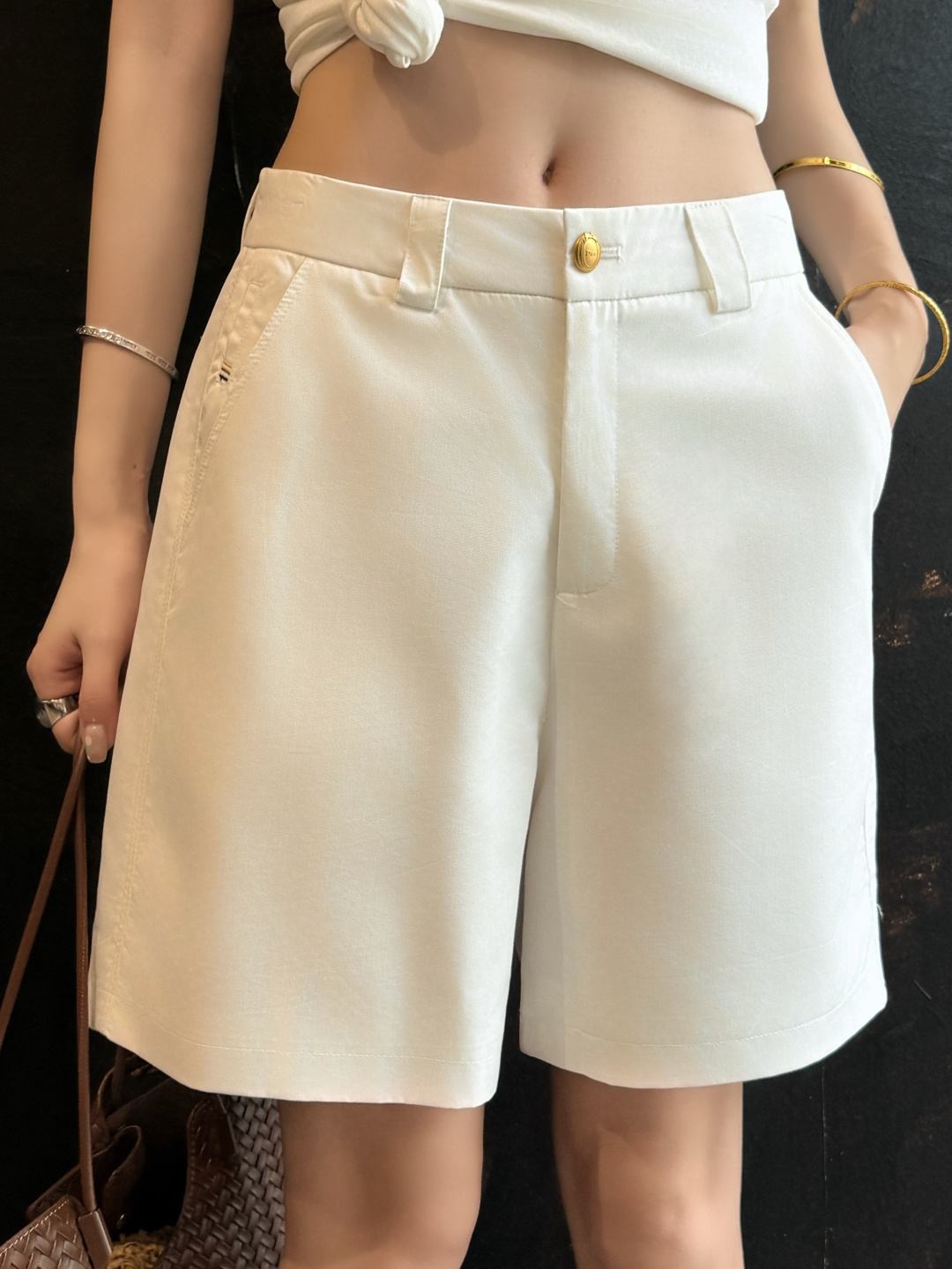NO:930736,The set of upper body pictures includes,,19860909上身图 一套有,,,Women's clothing
