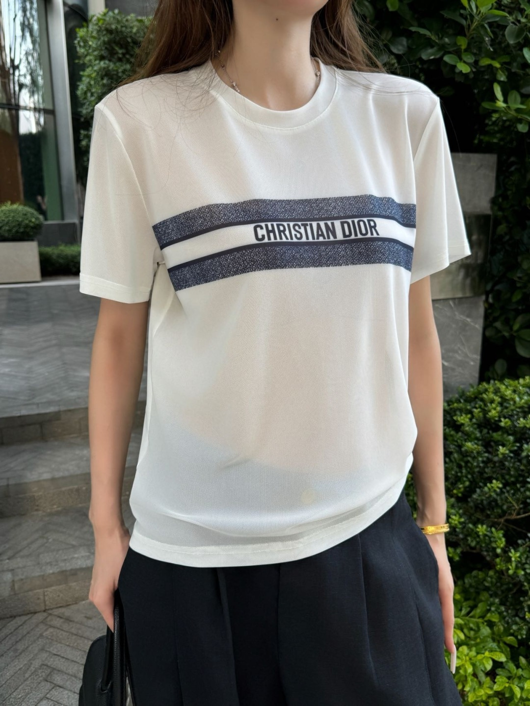 NO:902334,The set of upper body pictures includes,,19860909上身图 一套有,,,Women's clothing