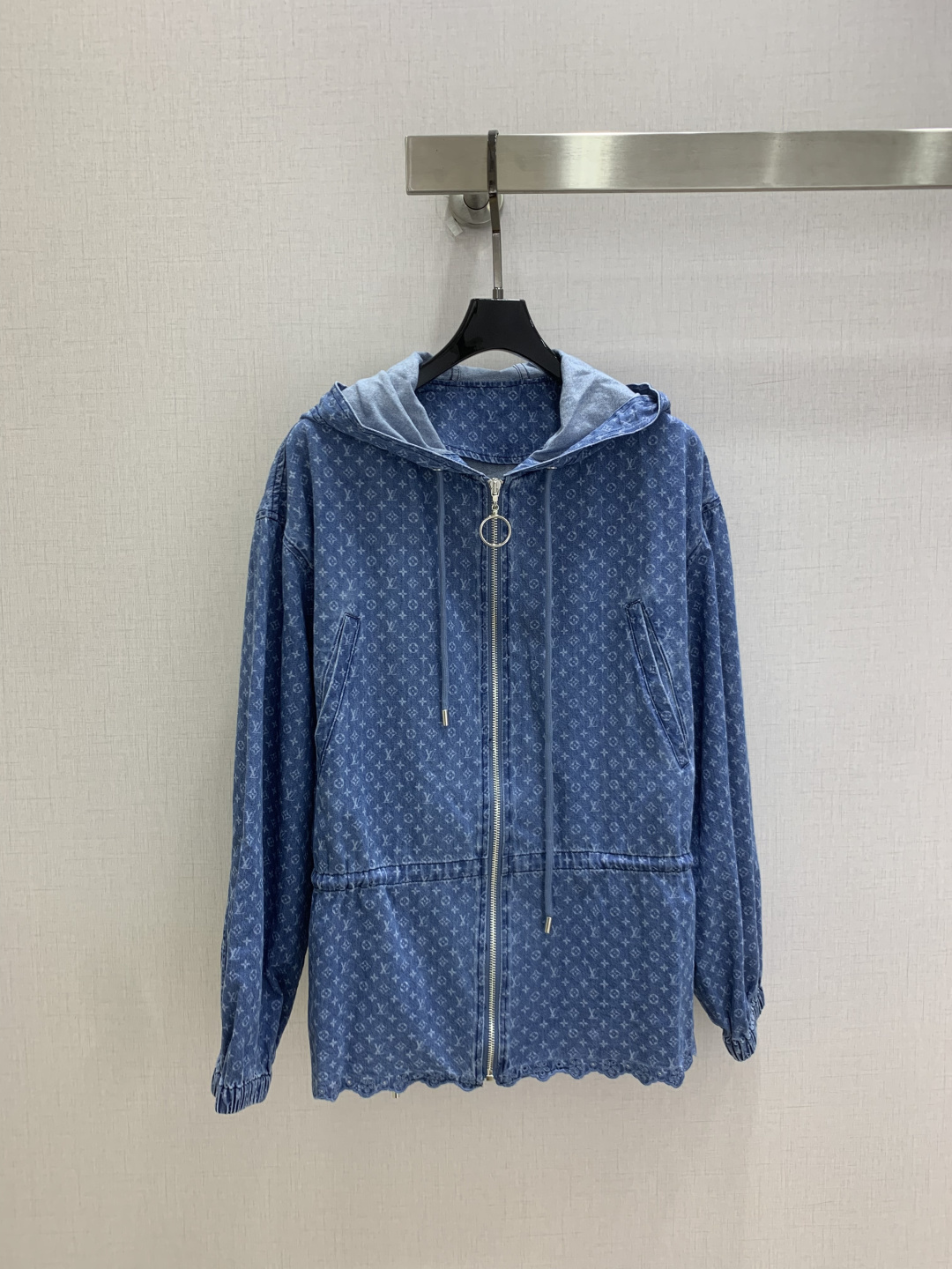 NO:925102,Highly recommended 26 spring and summer new styles Presbyopic hooded jacket Embroidered lace hooded long-sleeved jacket Presbyopic laser burnt denim fabric Good fit Full texture One color SML code High quality, jackets & coats, hats,19860909强烈推荐 26春夏新款 老花连帽外套 绣花边连帽长袖外套 老花激光烧花牛仔面料 版型好 质感拉满 一个色 SML码 高品质,,jackets & coats,hats,,Women's clothing