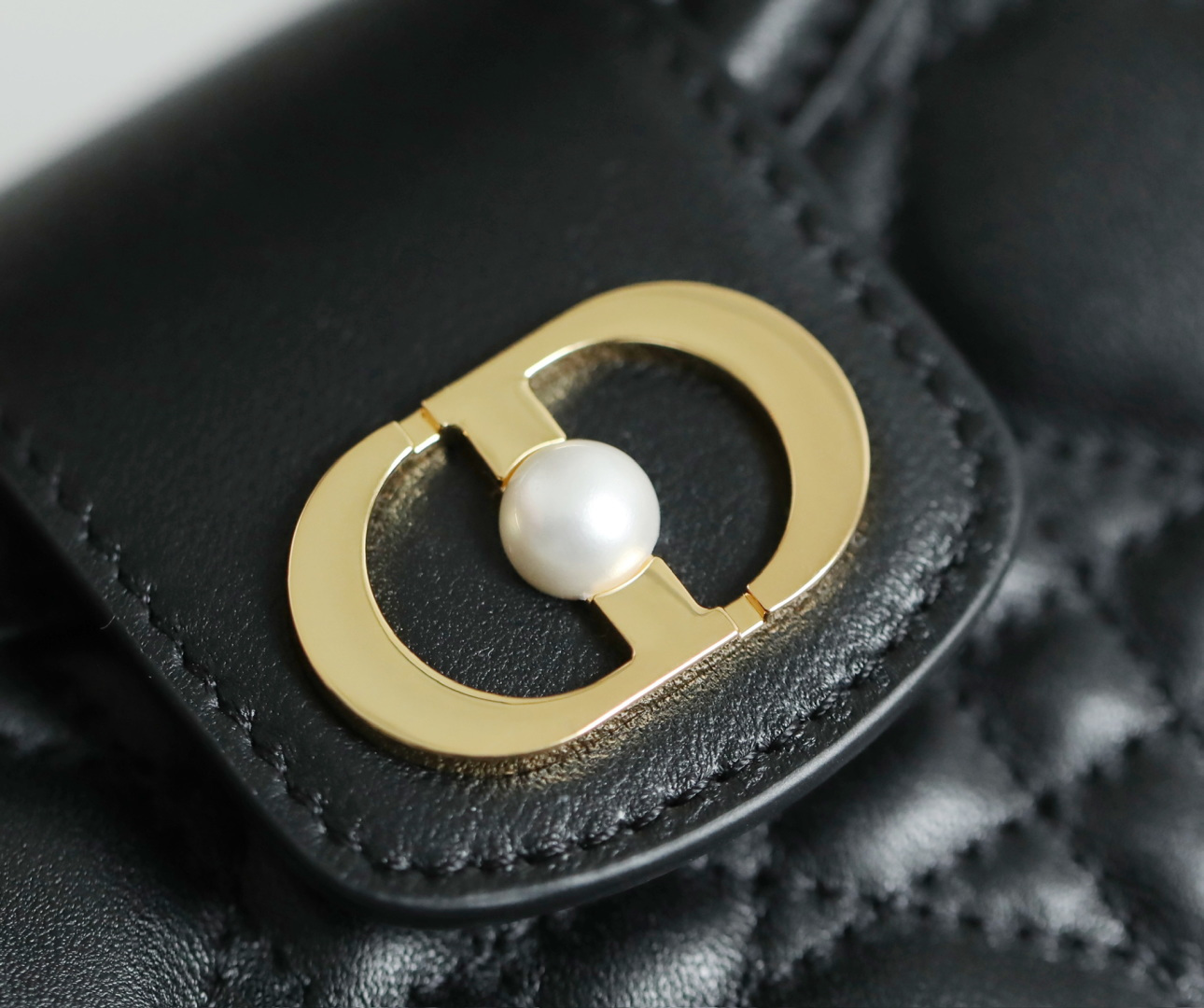【Más detalles】 ✦Pearl Portátil Negro✦