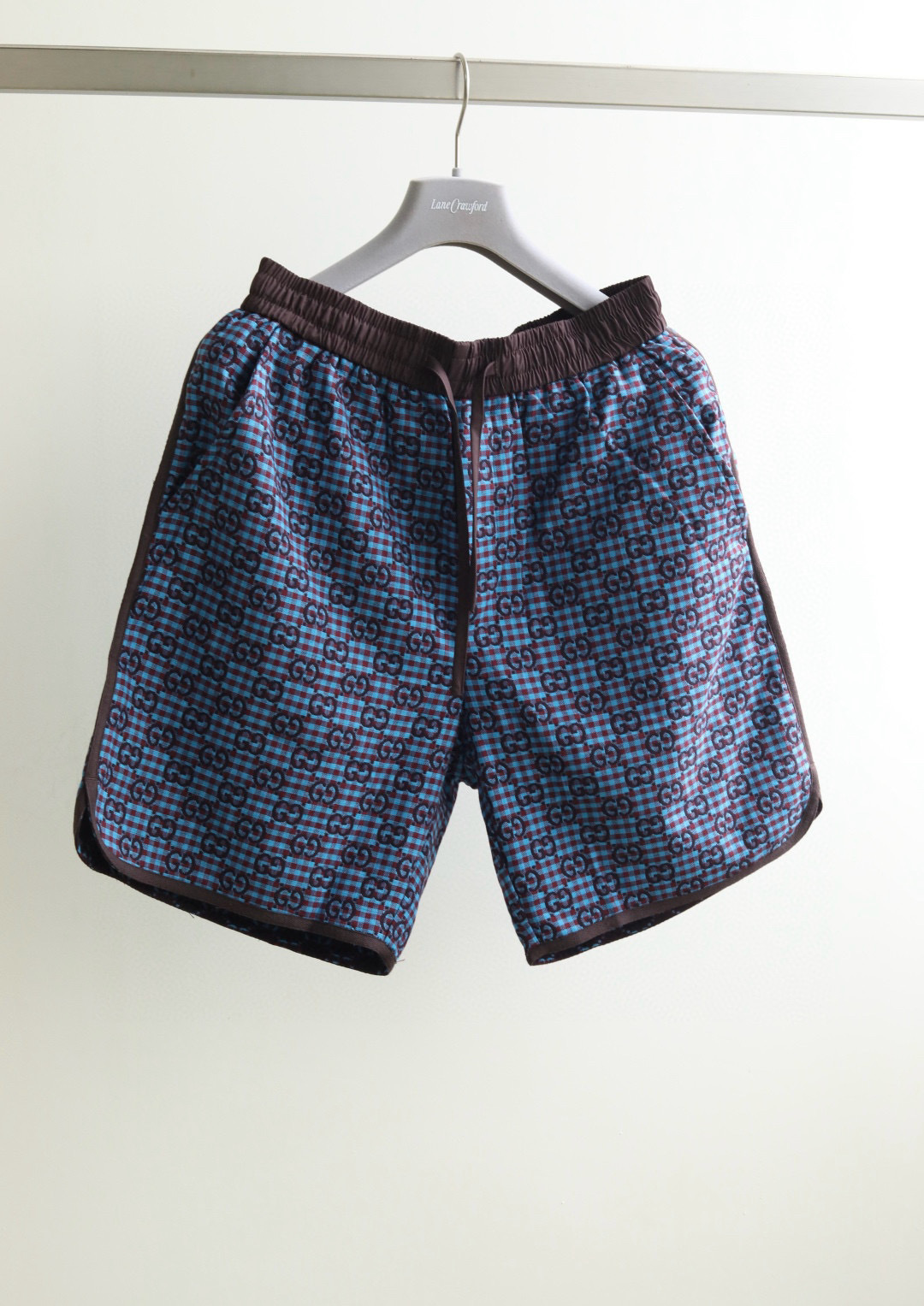 NO:159567,Gucci 25-year new summer shorts custom fabric classic full-print jacquard pants, the inside of the trousers is a side parking space, the perfect blend of fashion and classic #88327# Color blue digits 48-56,,gucci,gucci,shorts,alexander wang19860909Gucci古驰 25年新款夏季短裤 定制面料经典满印提花裤,裤头内里均是包边车位,时尚和经典完美融合 #88327# 颜色蓝色 码数48-56,,gucci,gucci,shorts,alexander wang,Men's clothing