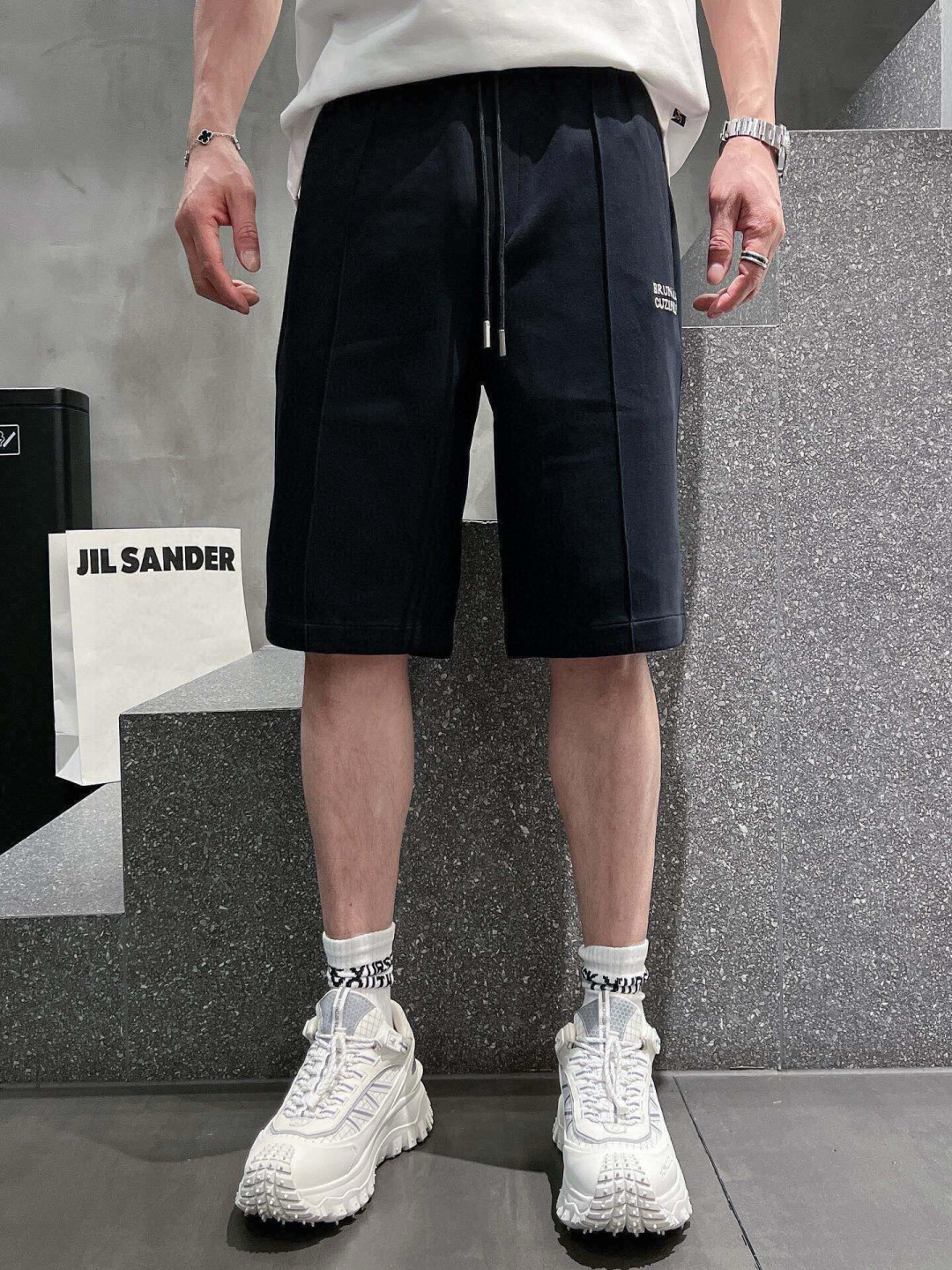 NO:160872,(BC) Shorts series, quarterly 2025 summer model, size M-3XL, loose and casual style, craftsmanship, embroidery, rear bag, embossing, textured style, super good, man-made, shorts, alexander wang19860909（BC）短裤系列 季度2025夏款 尺码M-3XL 版型宽松休闲款 工艺前幅做刺绣工艺 后幅袋做浮雕压花工艺 质感版型超好人手必备,,shorts,alexander wang,Men's clothing