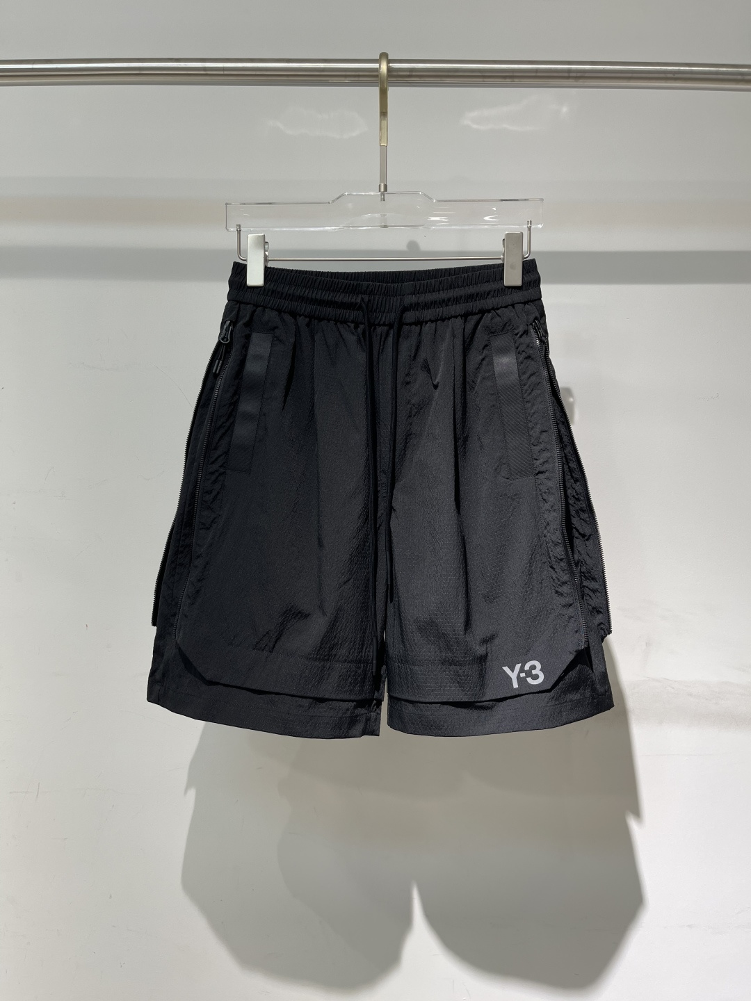 NO:411577,2025 spring and summer new style workwear double-sided zipper shorts M-3XL, shorts, alexander wang198609092025春夏新款 工装双侧拉链短裤 M-3XL,,shorts,alexander wang,Men's clothing