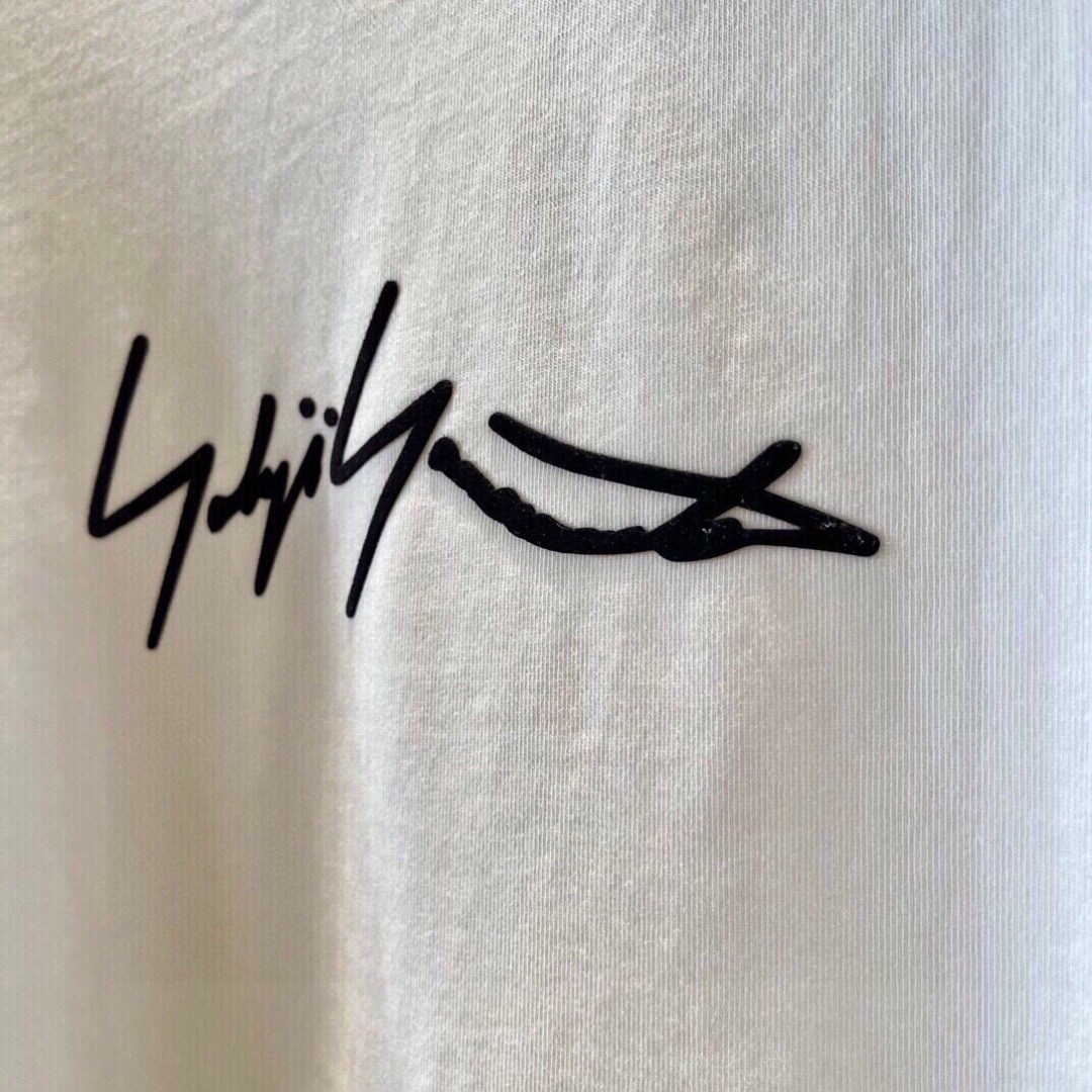 
新款🌟Y3，新款背心🎽，面料采用顶级原版精梳棉，印压胶条logo印花图案，顶级的做工，高端品质，男女同