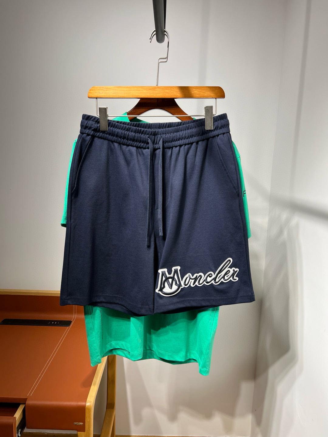 “Summer Fresh: Pure Cotton Leisure Shorts with Unique Embroidery Detail in Various Sizes” - 图片 2