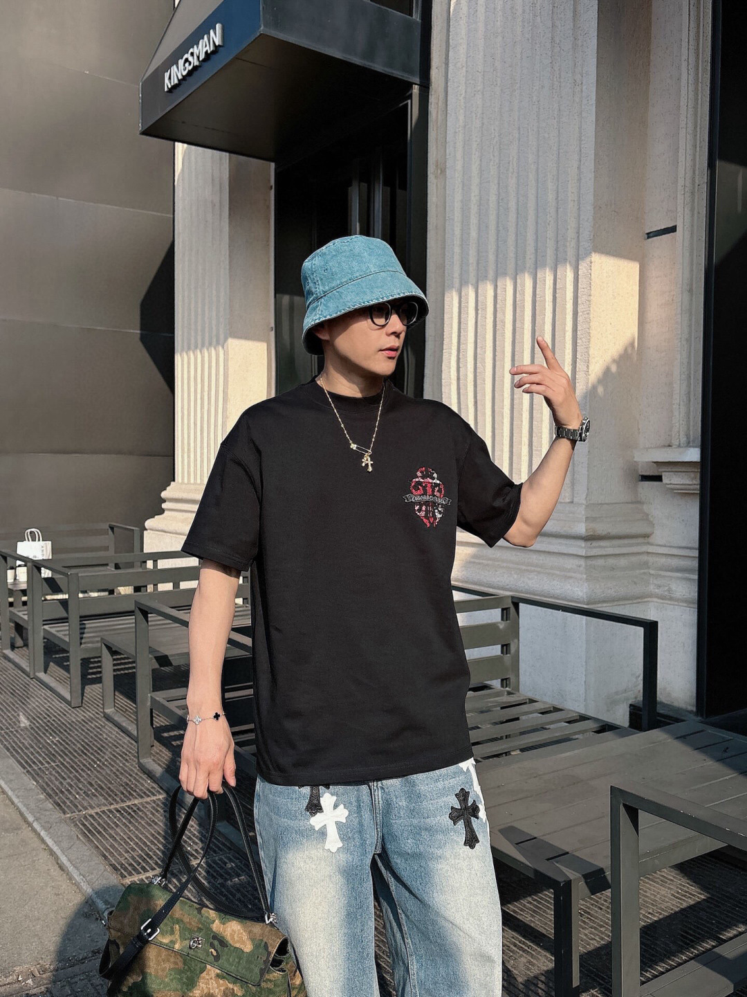 
2025春夏新款
克罗心烧花短袖
M~3XL