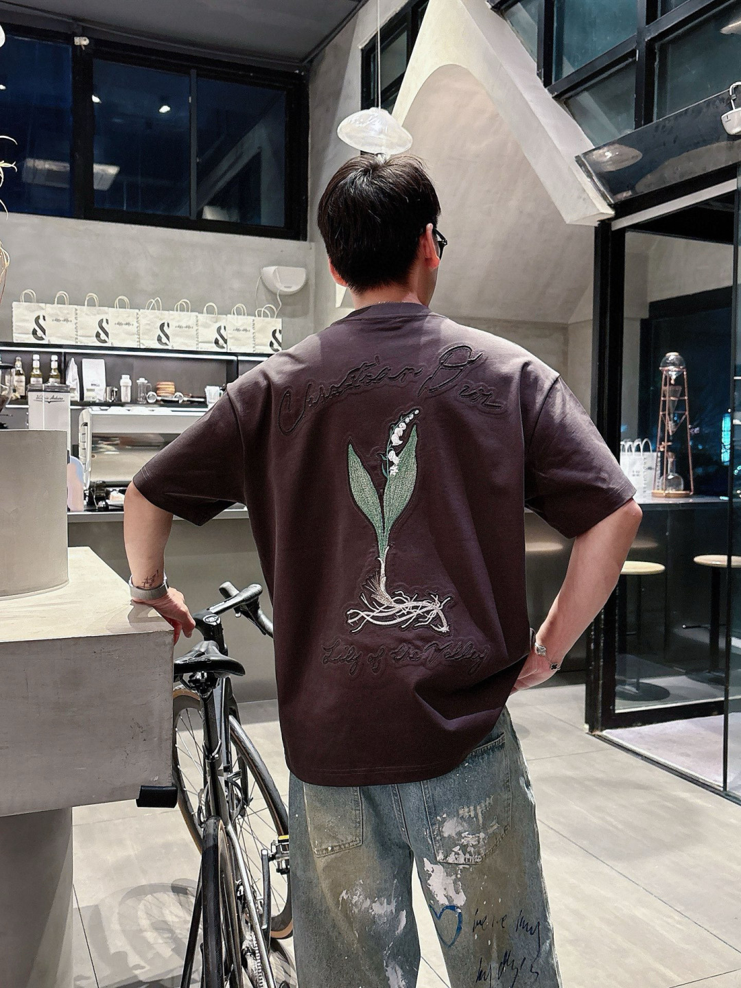  
2025春夏新款
D家短袖
M-3XL 