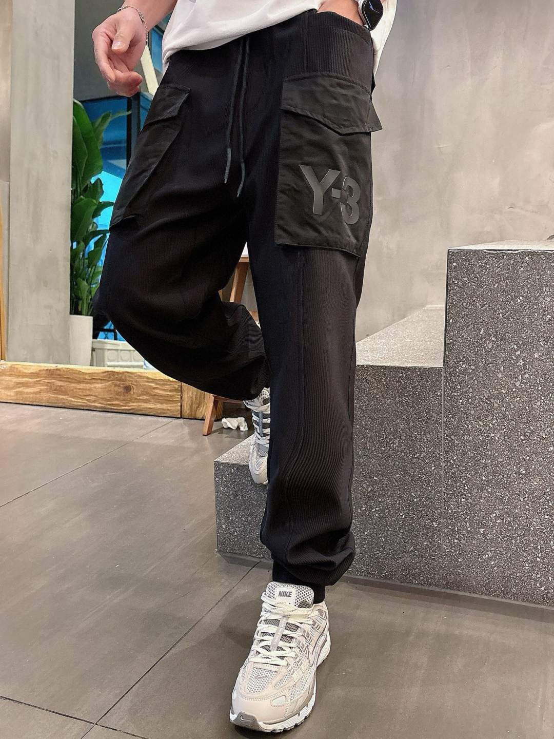  
2025春夏新款
Y-3 工装裤
M-3XL