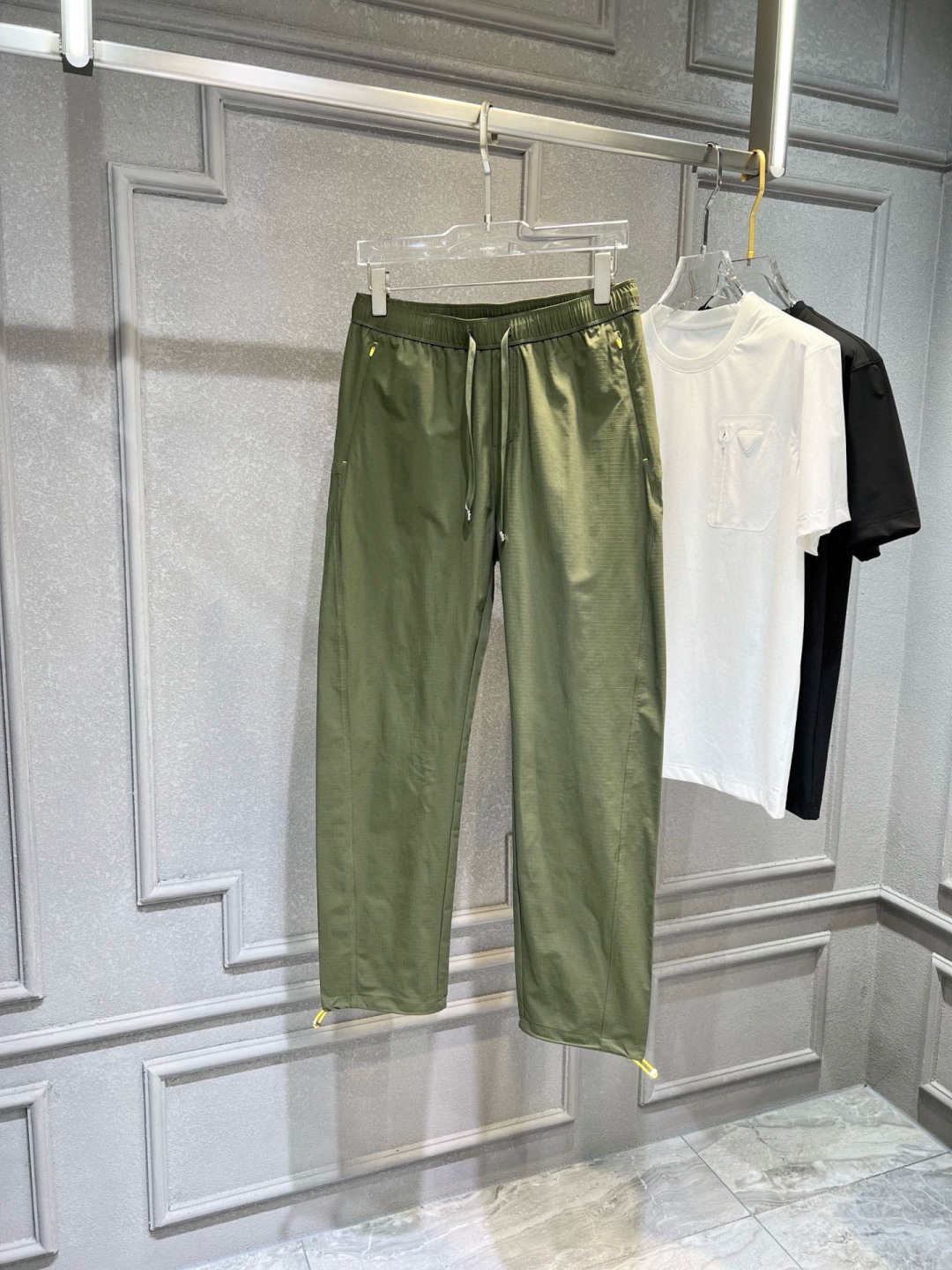  
2025春夏新款
MK休闲裤
M-4XL
