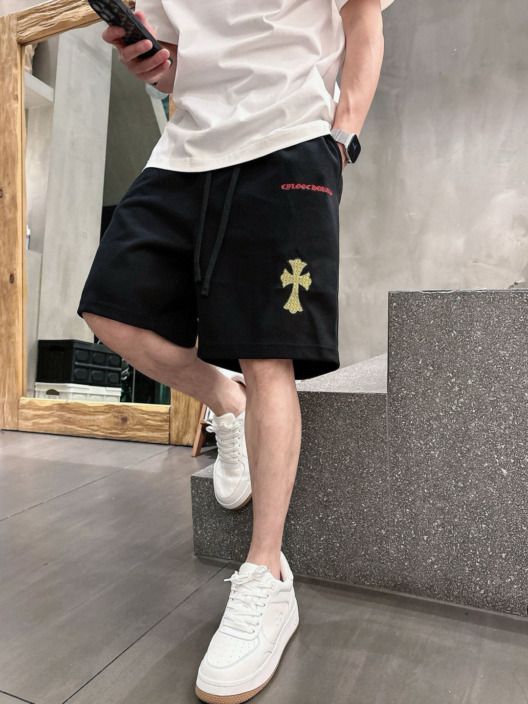 
2025春夏新款
克罗心刺绣短裤
M-3XL