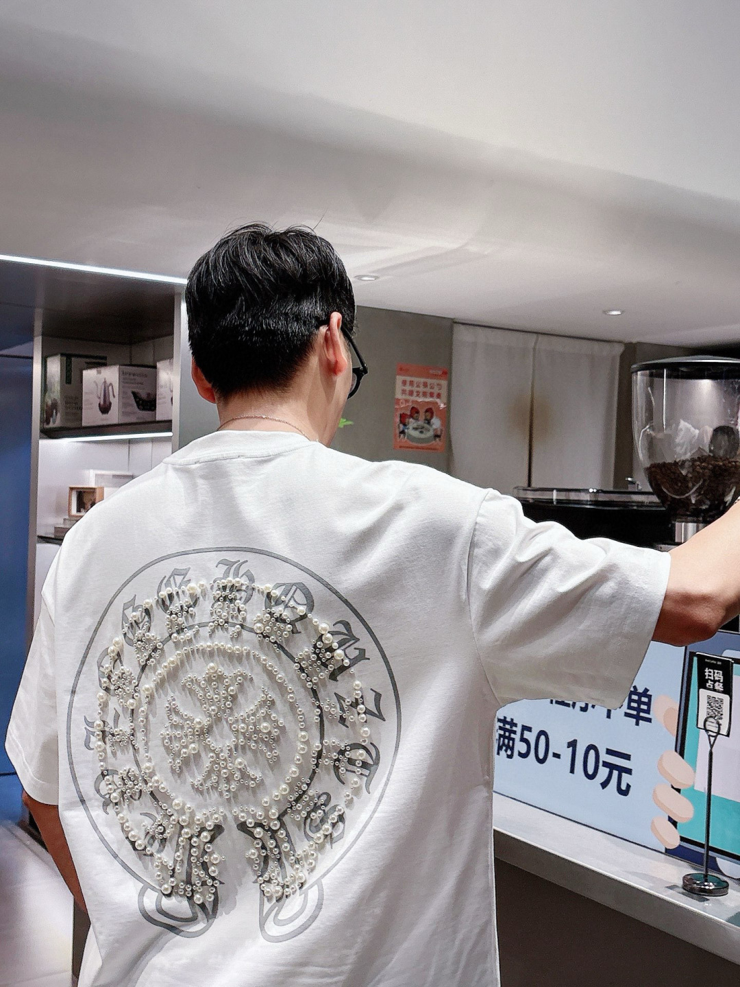  
2025春夏新款
克罗心短袖
M-3XL 
