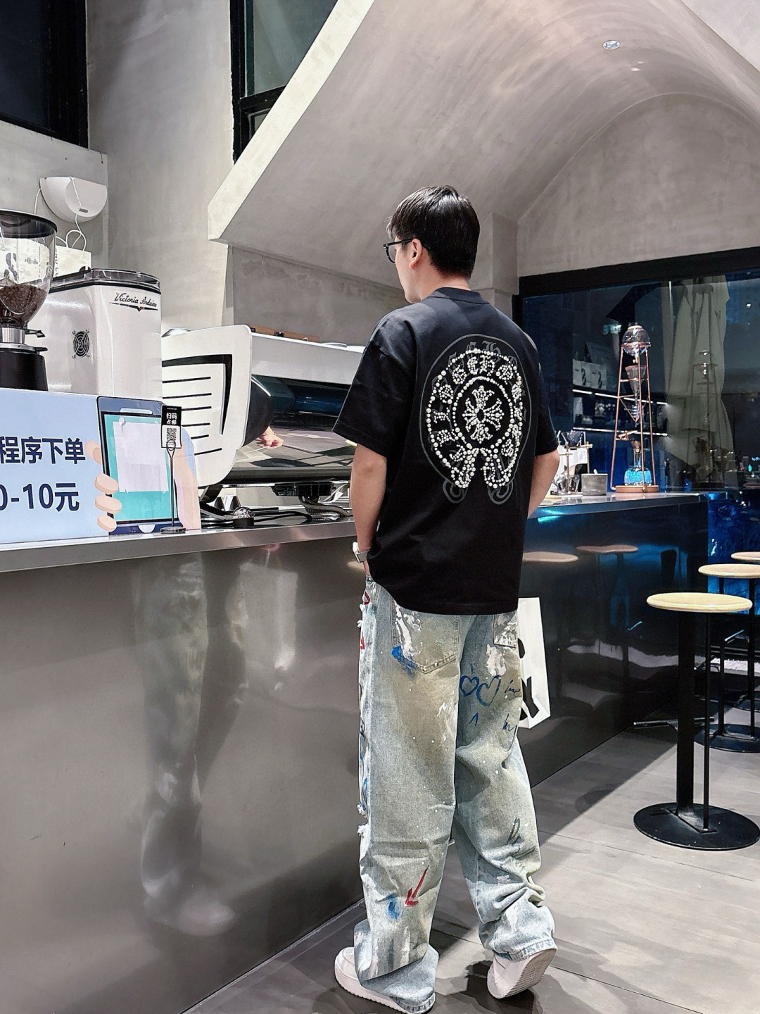  
2025春夏新款
克罗心短袖
M-3XL 