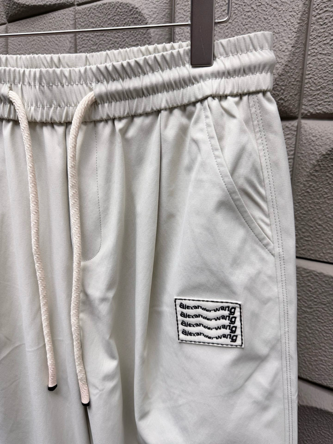 “King’s Embroidered Tweezer Pants: Flexible, Soft, Well-Formed, M-XXL Sizes” - 图片 4