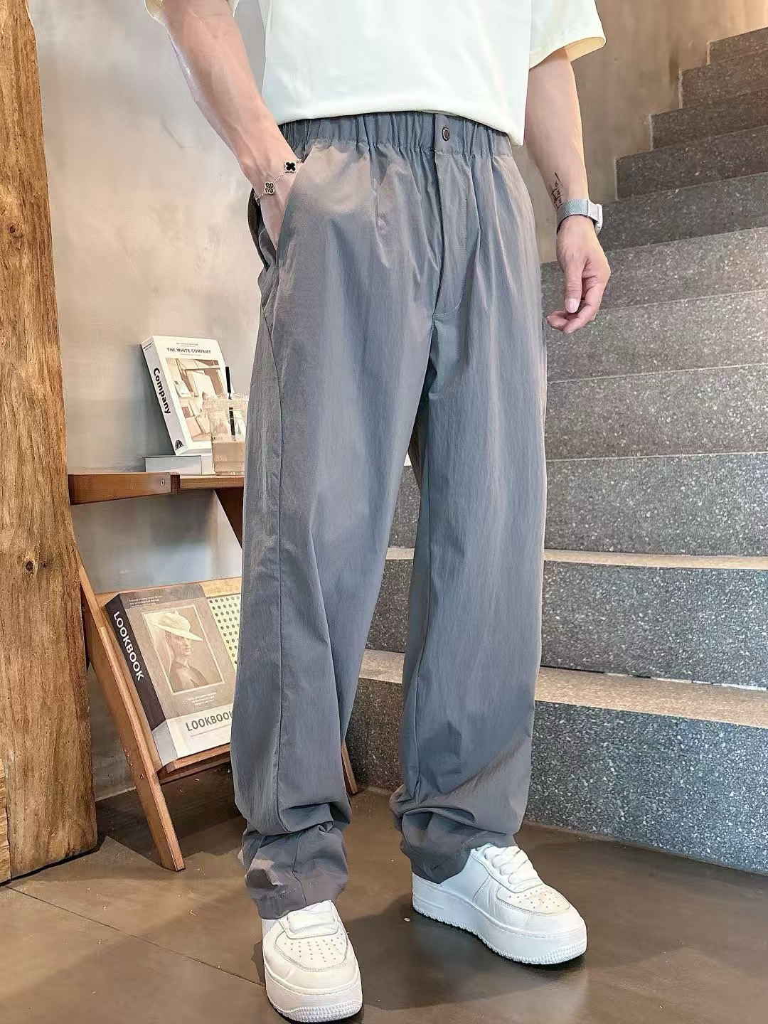 2025 Spring/Summer Balenciaga Big Legs Leisure Pants with Unique Design - 图片 6