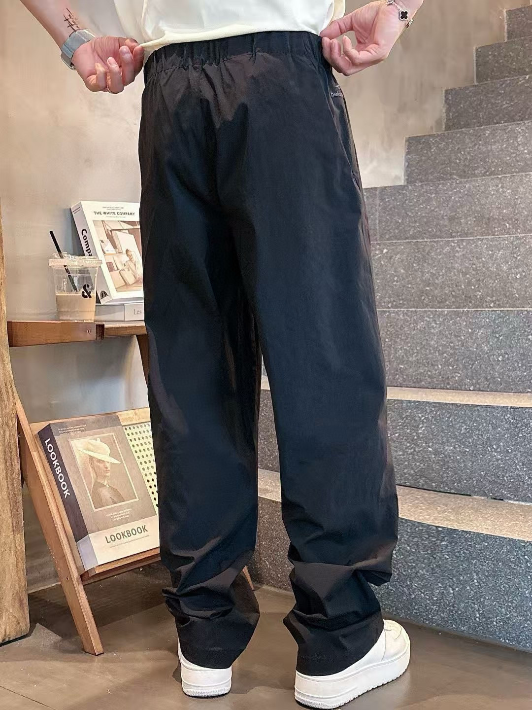 2025 Spring Summer Balenciaga Big Legs Leisure Pants with Novel Design - 图片 2