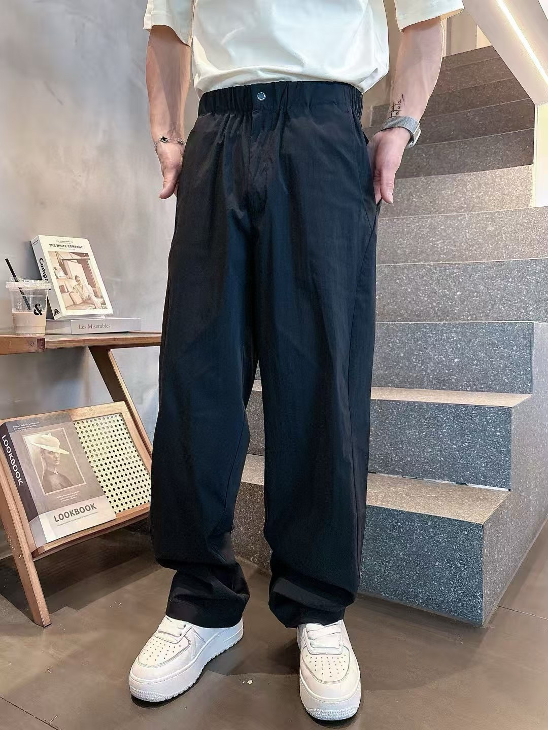 2025 Spring Summer Balenciaga Big Legs Leisure Pants with Novel Design - 图片 1