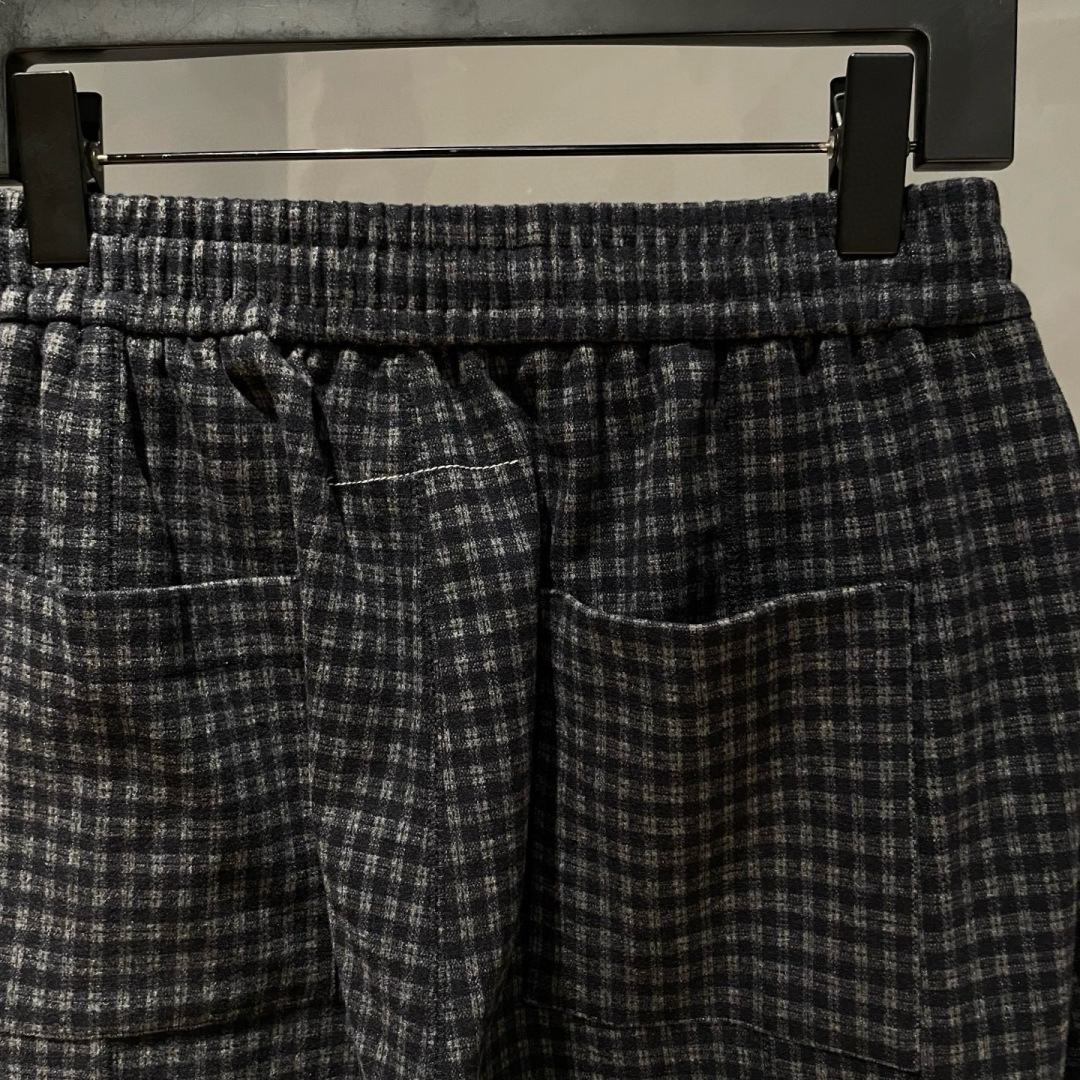  
MM6🌟早秋新款休闲裤🆕采用优质面料，具有质感，松紧腰带设计，超级时尚洋气！码数：M-2XL男女同款