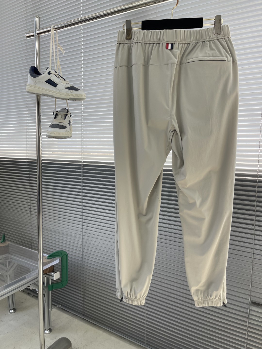 
mon   25ss春夏系列休闲卫裤

尺码：M-3XL  休闲合身版型
P.S：休闲长裤，采用高等高