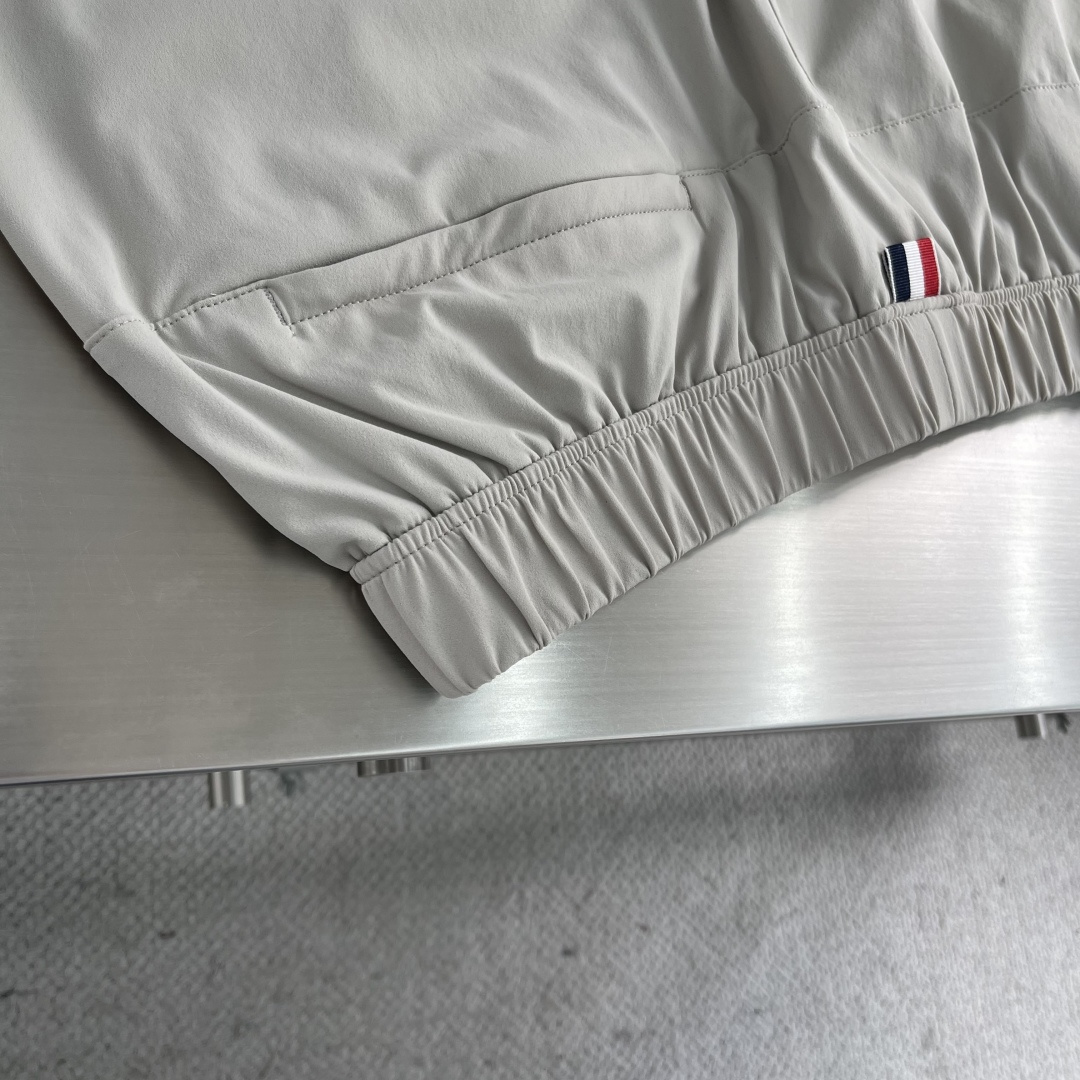 
mon   25ss春夏系列休闲卫裤

尺码：M-3XL  休闲合身版型
P.S：休闲长裤，采用高等高