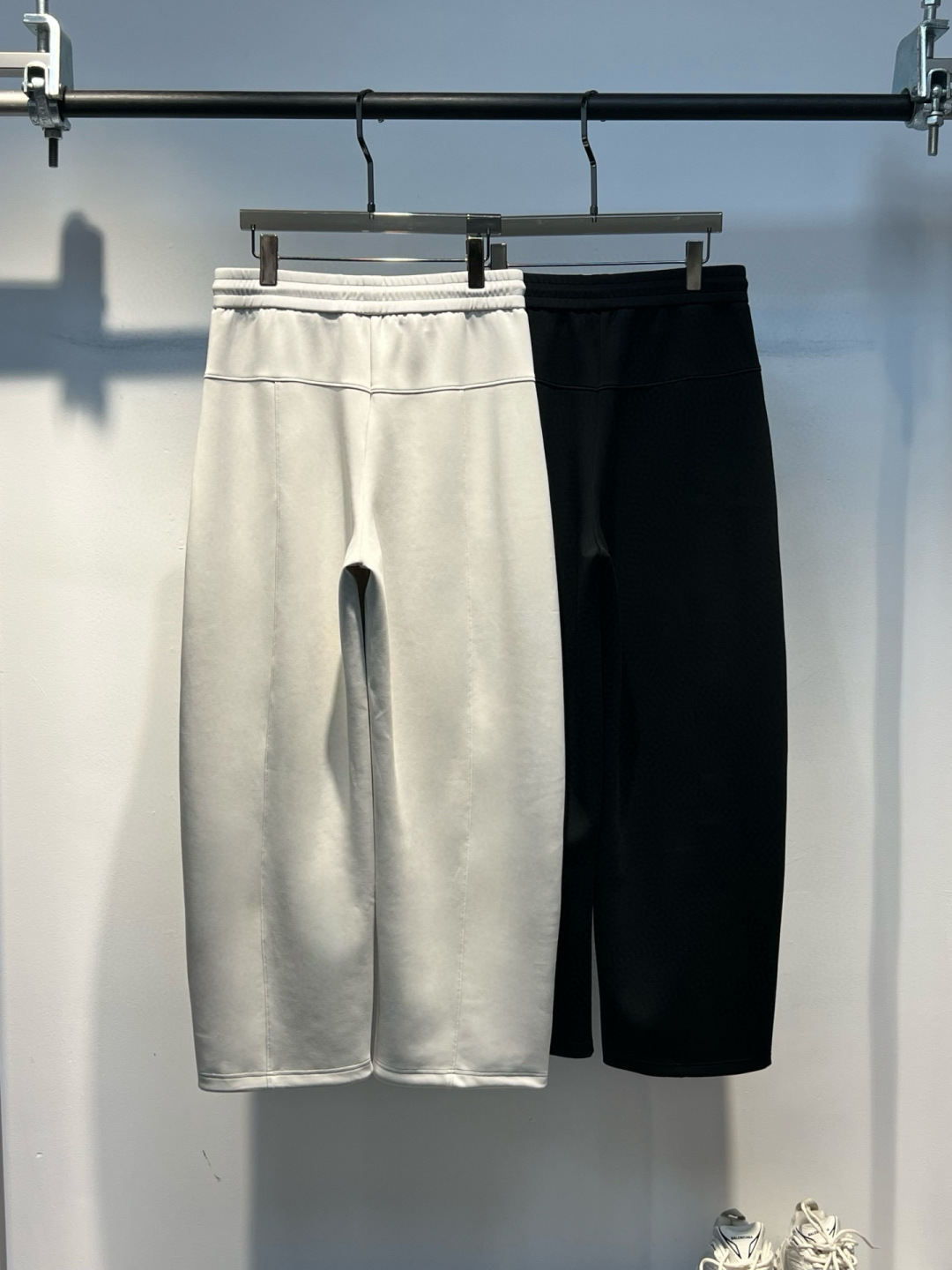 
2025秋冬新款
塞琳阔腿裤
M-3XL