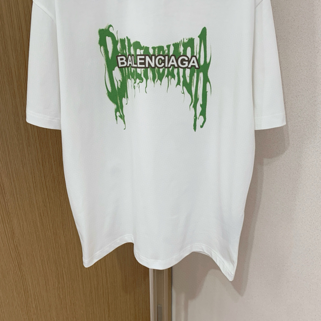 
2025春夏新款
巴黎世家短袖
S-XXL