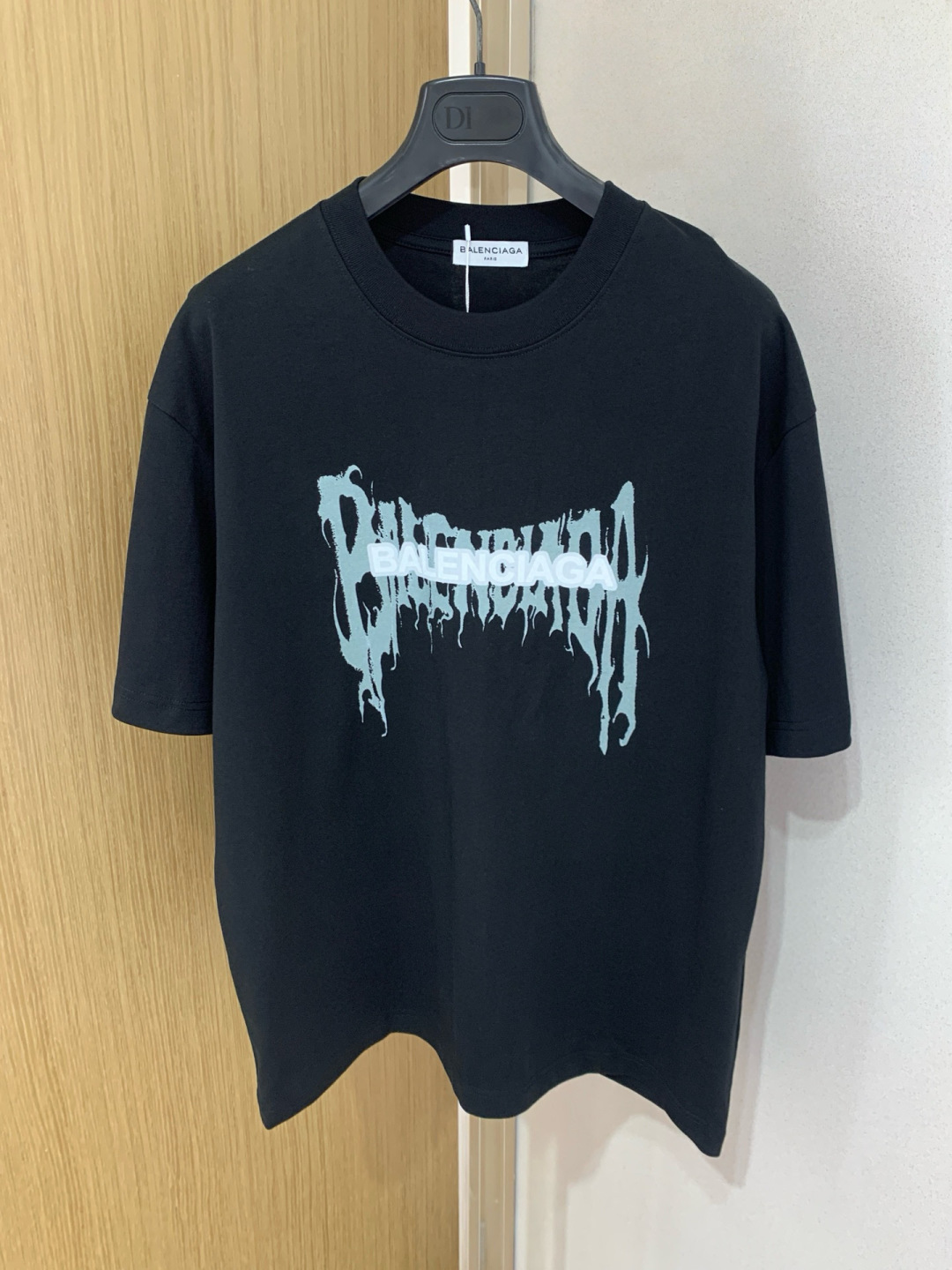 
2025春夏新款
巴黎世家短袖
S-XXL