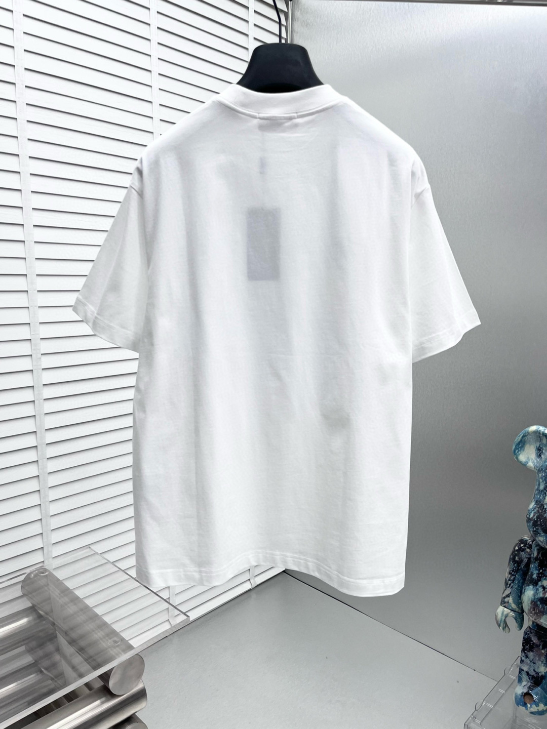 
Fend* 25ss新款短袖，定制280克全棉面料，前幅印花logo，非常简约大气的一款 无论是上身舒