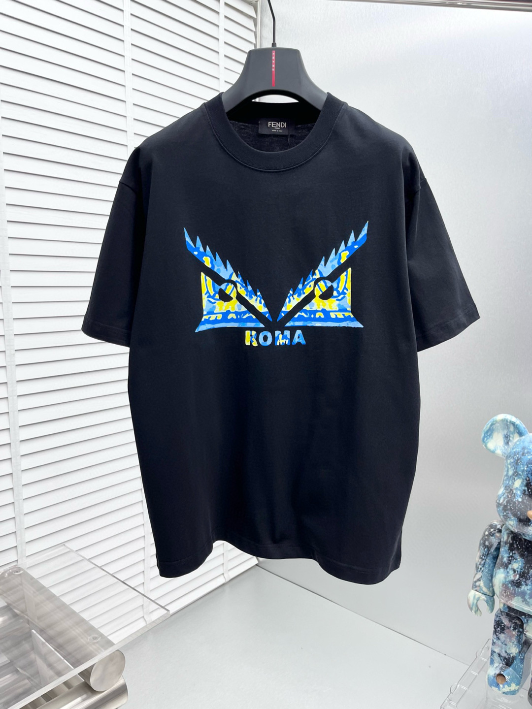 
Fend* 25ss新款短袖，定制280克全棉面料，前幅印花logo，非常简约大气的一款 无论是上身舒