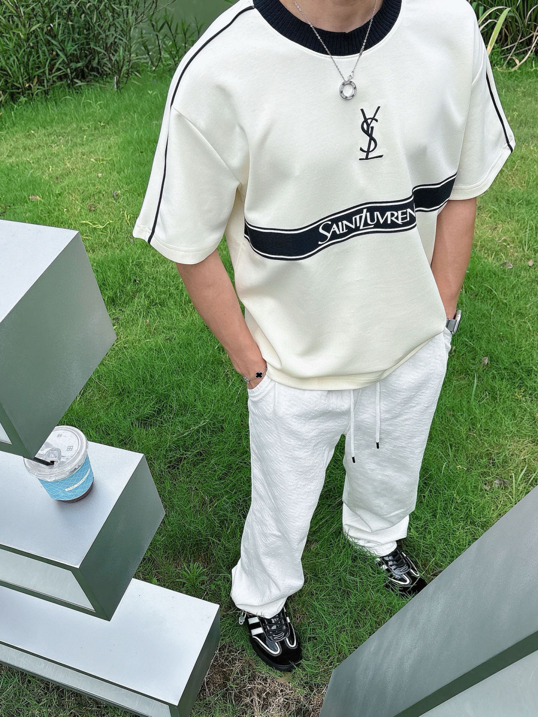  
2025年新款
YSL短袖
m-3XL