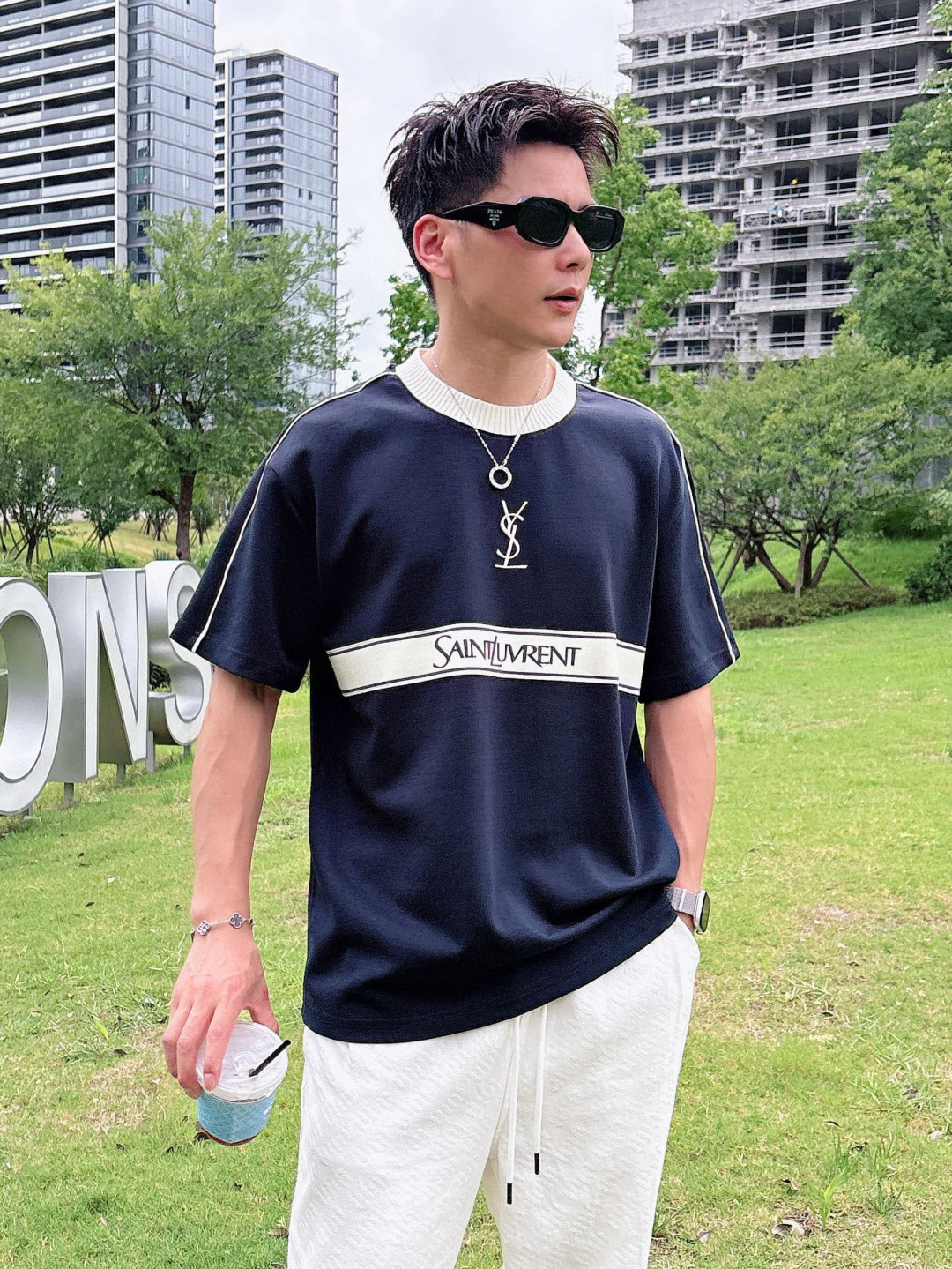  
2025年新款
YSL短袖
m-3XL