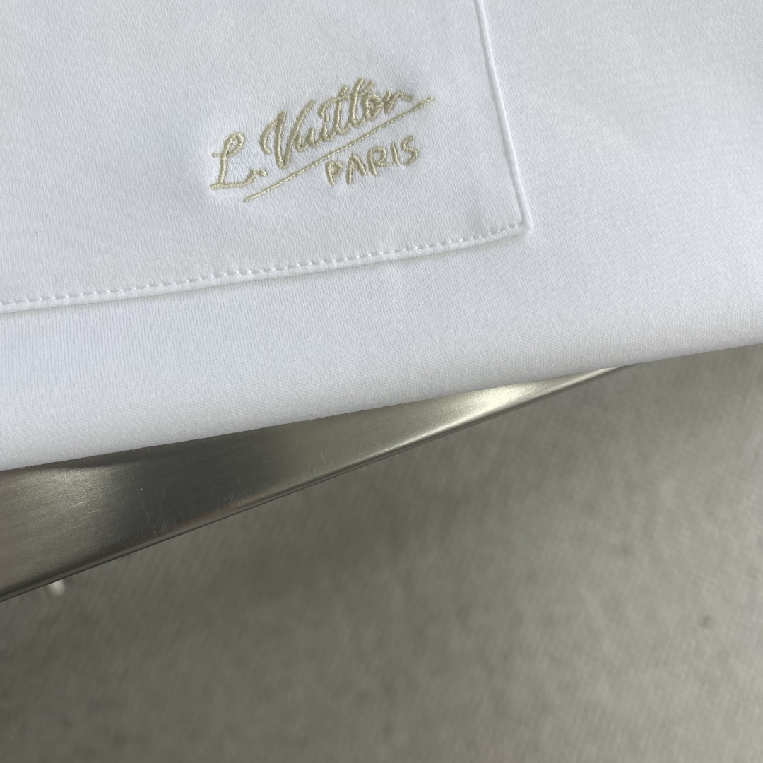 
驴牌   25ss春夏系列圆领T恤

尺码：M-5XL 微阔版型
面料：水柔棉双面，200克重，95%